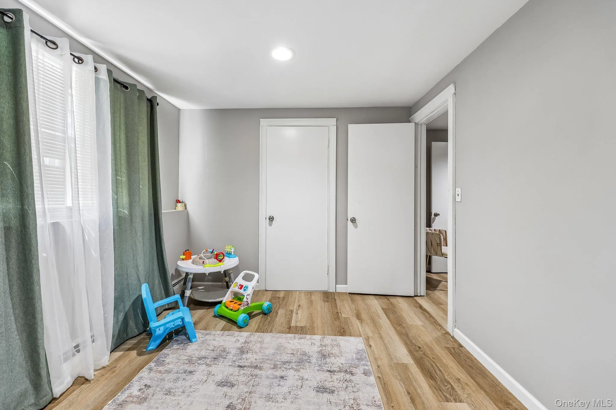 21 Baylor Road, Clarkstown, NY, 4 Bedrooms Bedrooms, 10 Rooms Rooms,2 BathroomsBathrooms,Residential,For Rent,Baylor,0,999304 21 Baylor Road, Clarkstown, NY, 4 Bedrooms Bedrooms, 10 Rooms Rooms,2 BathroomsBathrooms,Residential,For Rent,Baylor,0,999304