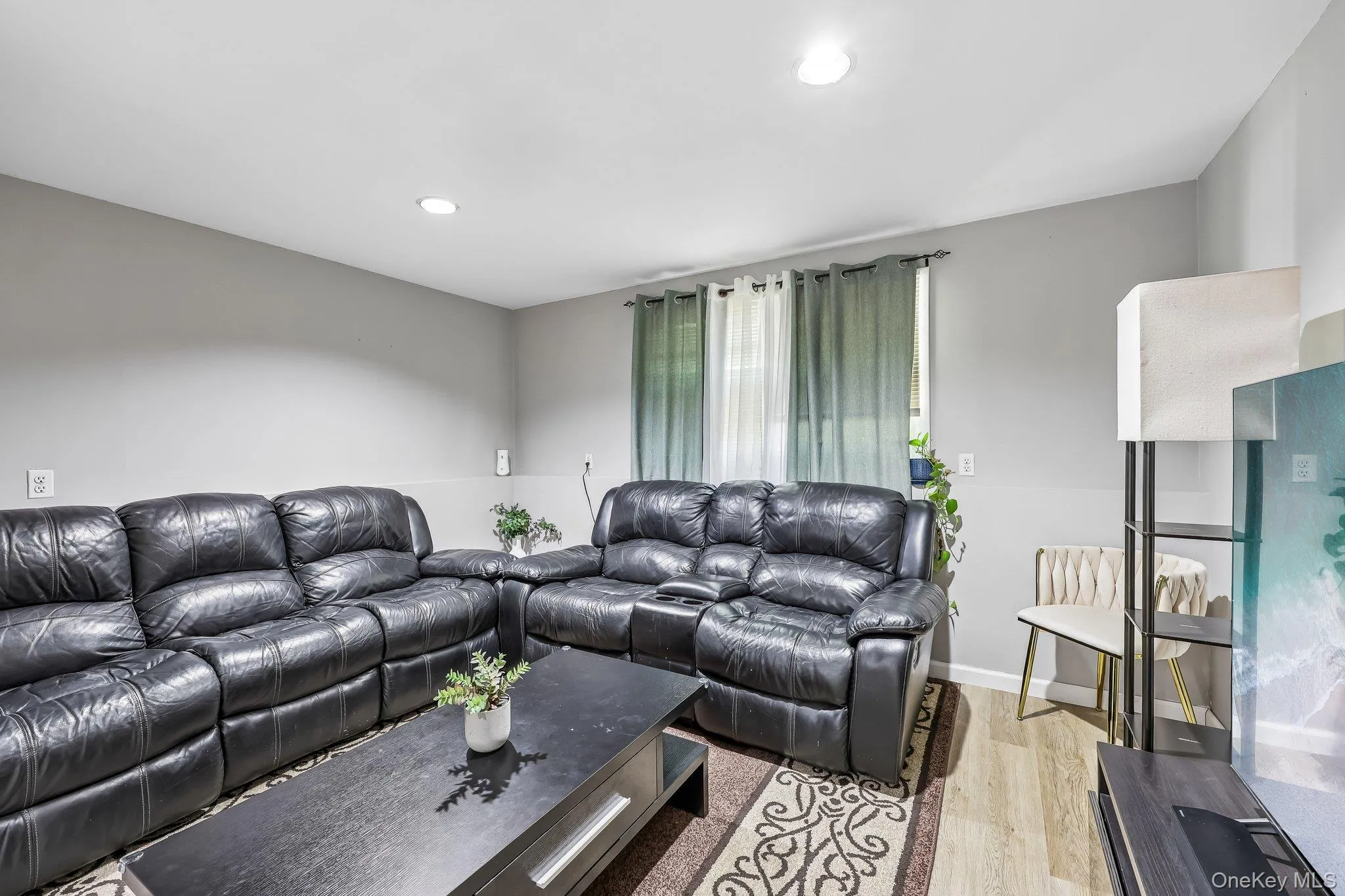 21 Baylor Road, Clarkstown, NY, 4 Bedrooms Bedrooms, 10 Rooms Rooms,2 BathroomsBathrooms,Residential,For Rent,Baylor,0,999304 21 Baylor Road, Clarkstown, NY, 4 Bedrooms Bedrooms, 10 Rooms Rooms,2 BathroomsBathrooms,Residential,For Rent,Baylor,0,999304