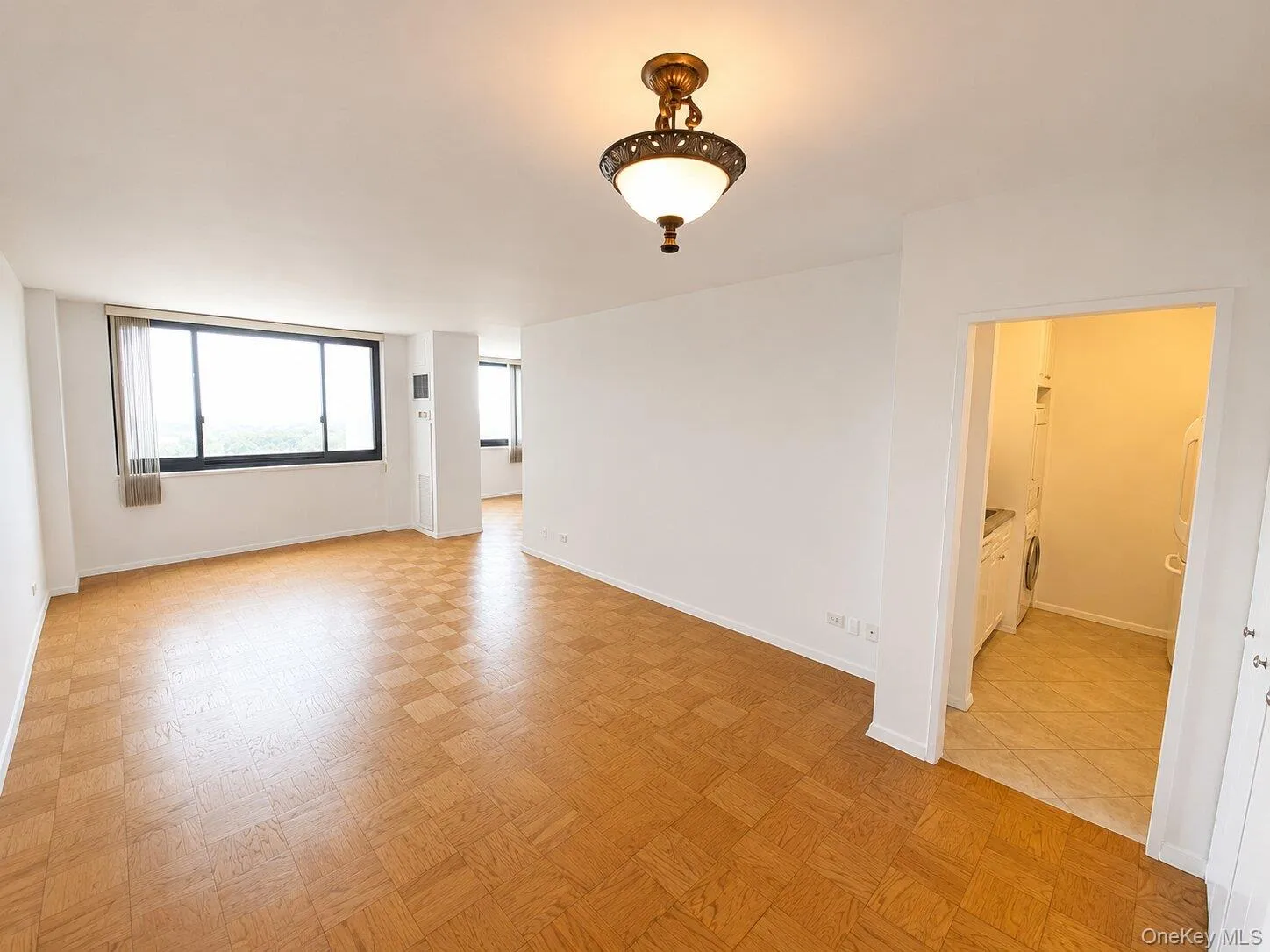 26910 Grand Central Parkway, New York, NY, 3 Rooms Rooms,1 BathroomBathrooms,Residential Sale,For Rent,Grand Central,0,999309 26910 Grand Central Parkway, New York, NY, 3 Rooms Rooms,1 BathroomBathrooms,Residential Sale,For Rent,Grand Central,0,999309