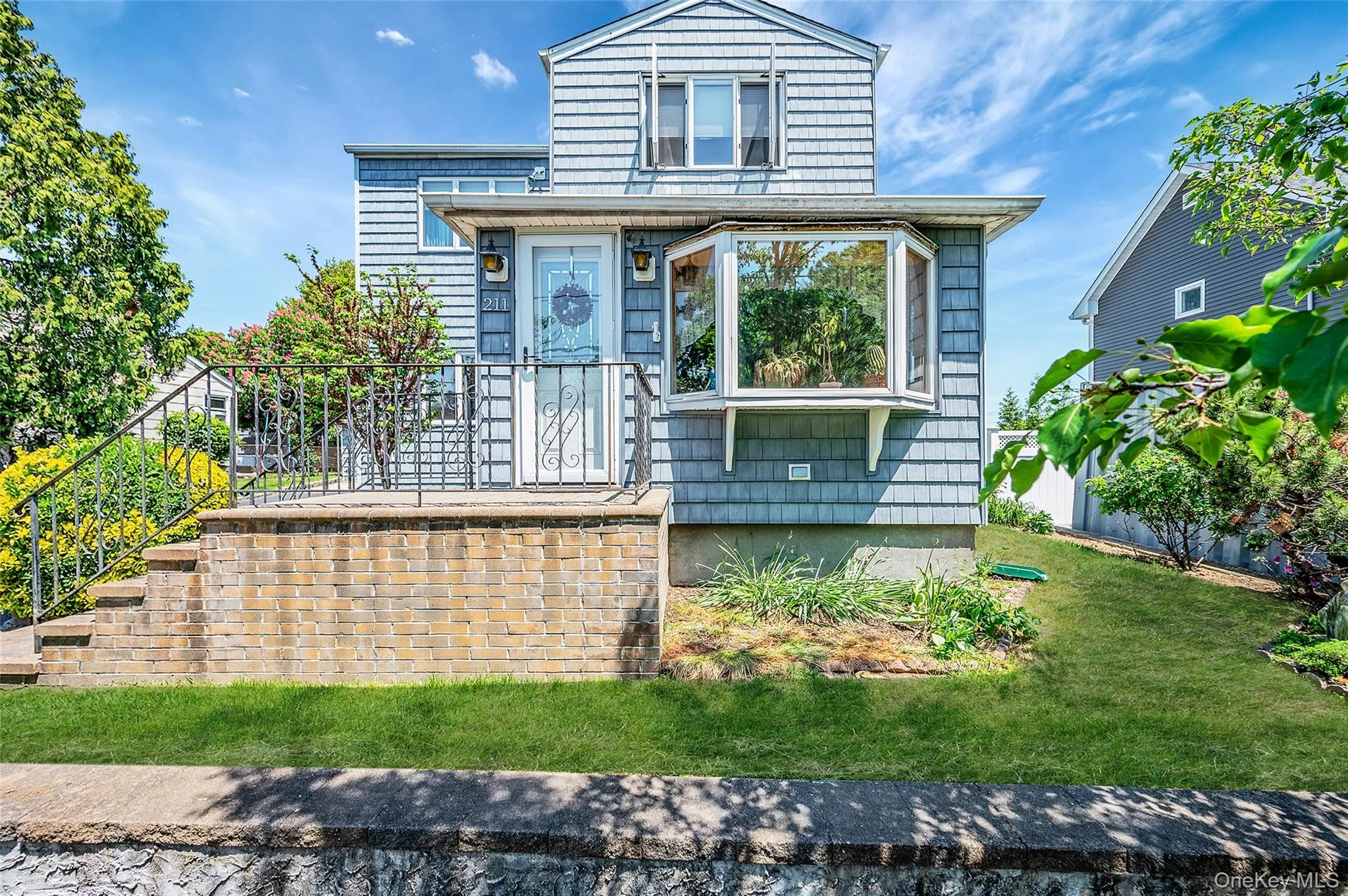 211 Saint Marks Place, Hempstead, NY, 3 Bedrooms Bedrooms, 7 Rooms Rooms,1 BathroomBathrooms,Residential,For Rent,Saint Marks,0,999314 211 Saint Marks Place, Hempstead, NY, 3 Bedrooms Bedrooms, 7 Rooms Rooms,1 BathroomBathrooms,Residential,For Rent,Saint Marks,0,999314