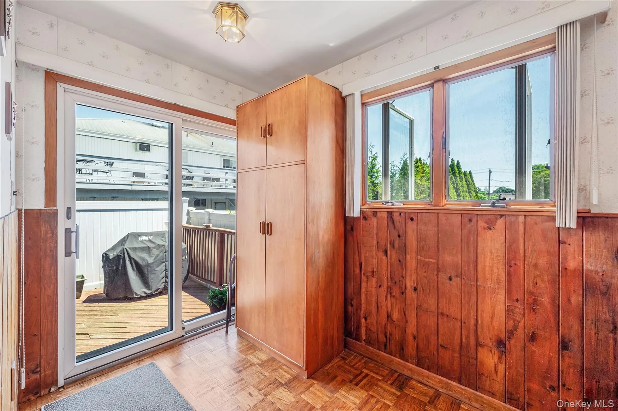 211 Saint Marks Place, Hempstead, NY, 3 Bedrooms Bedrooms, 7 Rooms Rooms,1 BathroomBathrooms,Residential,For Rent,Saint Marks,0,999314 211 Saint Marks Place, Hempstead, NY, 3 Bedrooms Bedrooms, 7 Rooms Rooms,1 BathroomBathrooms,Residential,For Rent,Saint Marks,0,999314