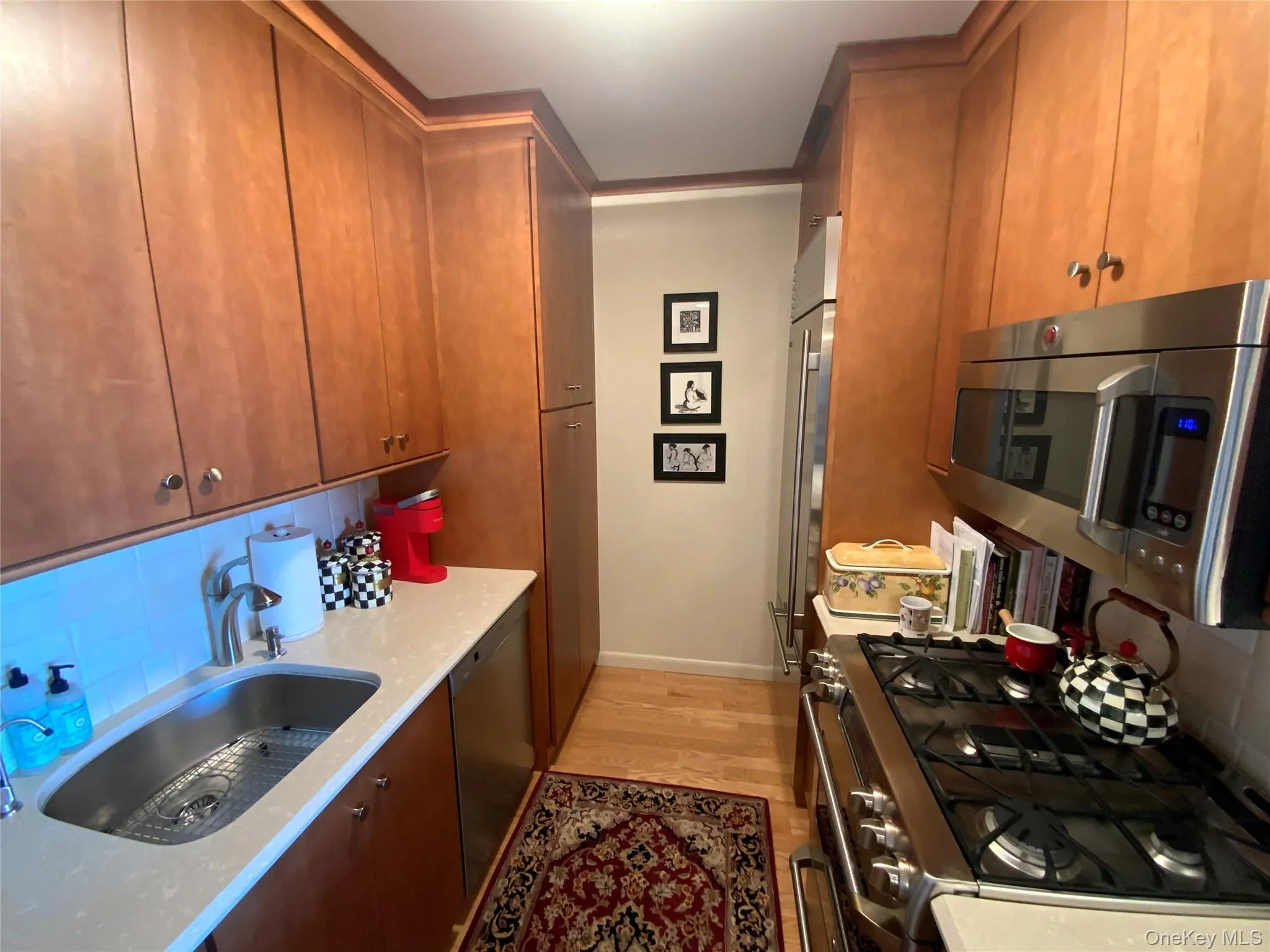 26910 Grand Central Parkway, New York, NY, 1 Bedroom Bedrooms, 4 Rooms Rooms,1 BathroomBathrooms,Residential Sale,For Rent,Grand Central,0,999325 26910 Grand Central Parkway, New York, NY, 1 Bedroom Bedrooms, 4 Rooms Rooms,1 BathroomBathrooms,Residential Sale,For Rent,Grand Central,0,999325
