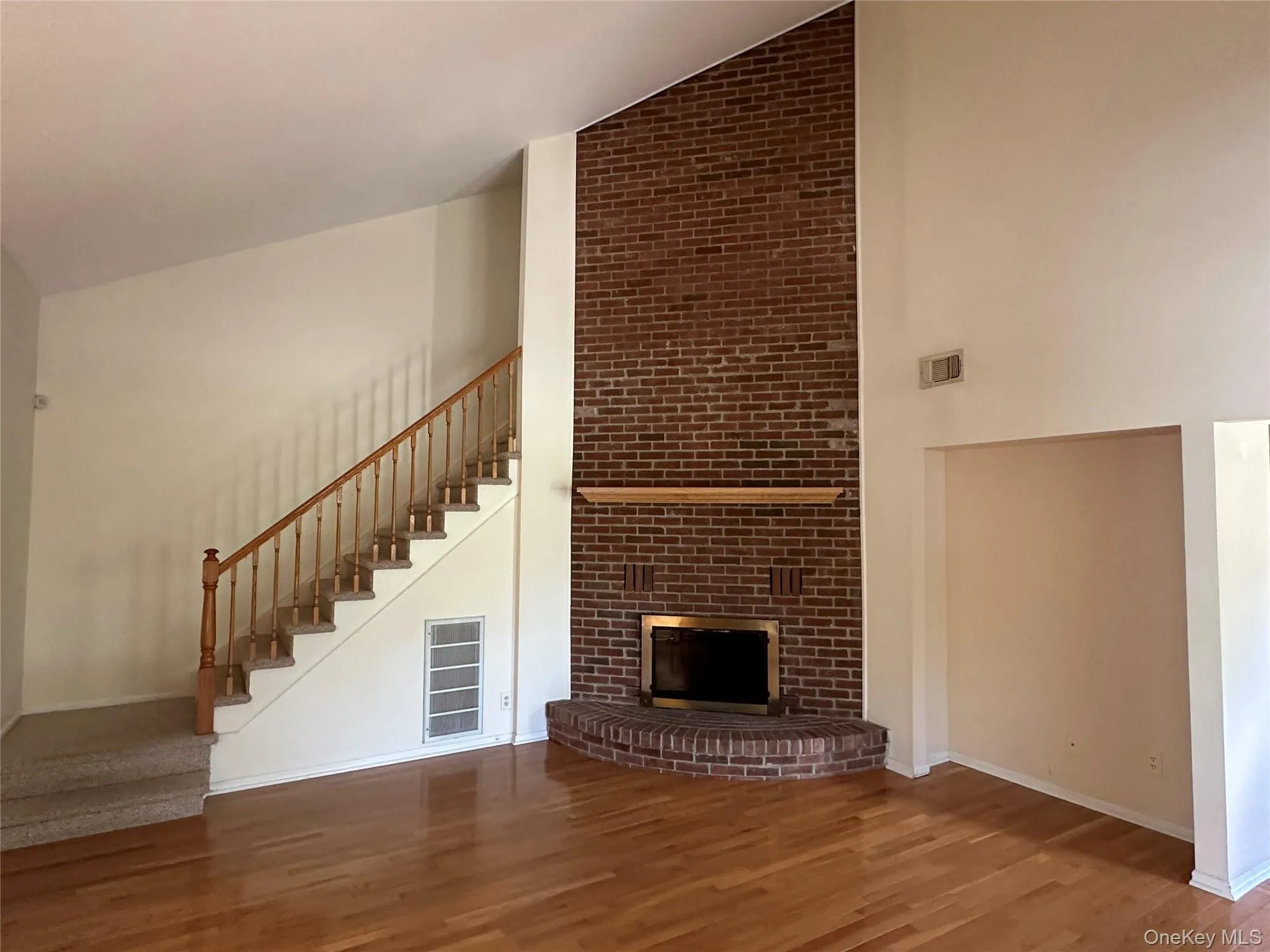 202 Homestead Vil Drive, Warwick (town), NY, 3 Bedrooms Bedrooms, 7 Rooms Rooms,2 BathroomsBathrooms,Residential Lease,For Rent,Homestead Vil,0,999328 202 Homestead Vil Drive, Warwick (town), NY, 3 Bedrooms Bedrooms, 7 Rooms Rooms,2 BathroomsBathrooms,Residential Lease,For Rent,Homestead Vil,0,999328