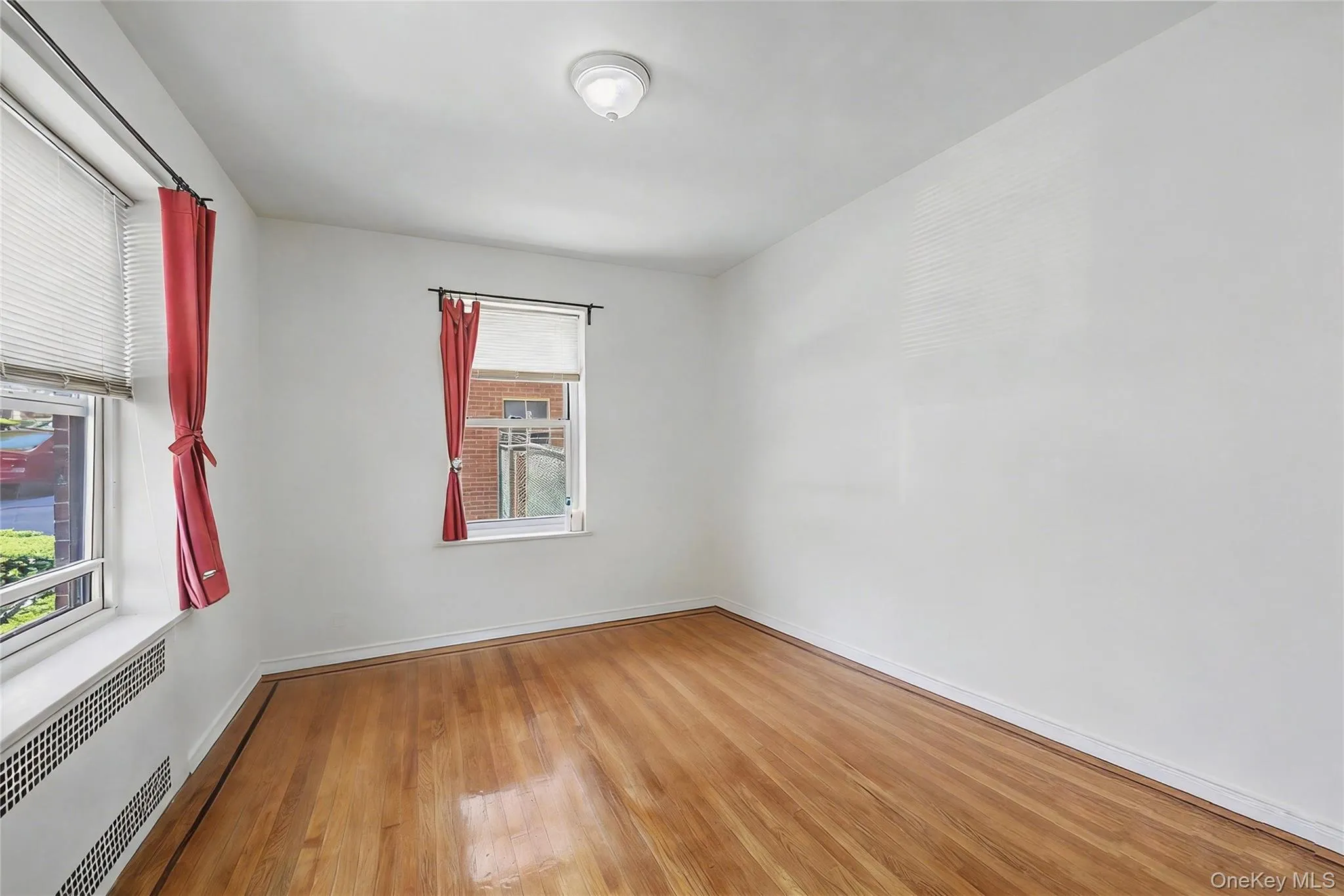 69-11 Yellowstone Boulevard, New York, NY, 2 Bedrooms Bedrooms, 5 Rooms Rooms,1 BathroomBathrooms,Residential Sale,For Rent,Yellowstone,0,999339 69-11 Yellowstone Boulevard, New York, NY, 2 Bedrooms Bedrooms, 5 Rooms Rooms,1 BathroomBathrooms,Residential Sale,For Rent,Yellowstone,0,999339