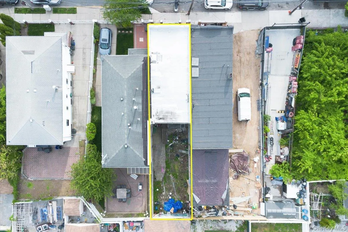 439 Forbell Street, New York, NY, 6 Bedrooms Bedrooms, 12 Rooms Rooms,3 BathroomsBathrooms,Residential,For Rent,Forbell,0,999340 439 Forbell Street, New York, NY, 6 Bedrooms Bedrooms, 12 Rooms Rooms,3 BathroomsBathrooms,Residential,For Rent,Forbell,0,999340