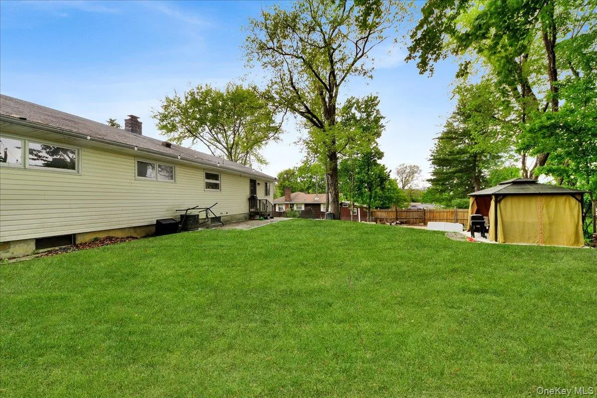12 Elizabeth Lane, New Windsor, NY, 3 Bedrooms Bedrooms, 7 Rooms Rooms,1 BathroomBathrooms,Residential,For Rent,Elizabeth,0,999345 12 Elizabeth Lane, New Windsor, NY, 3 Bedrooms Bedrooms, 7 Rooms Rooms,1 BathroomBathrooms,Residential,For Rent,Elizabeth,0,999345