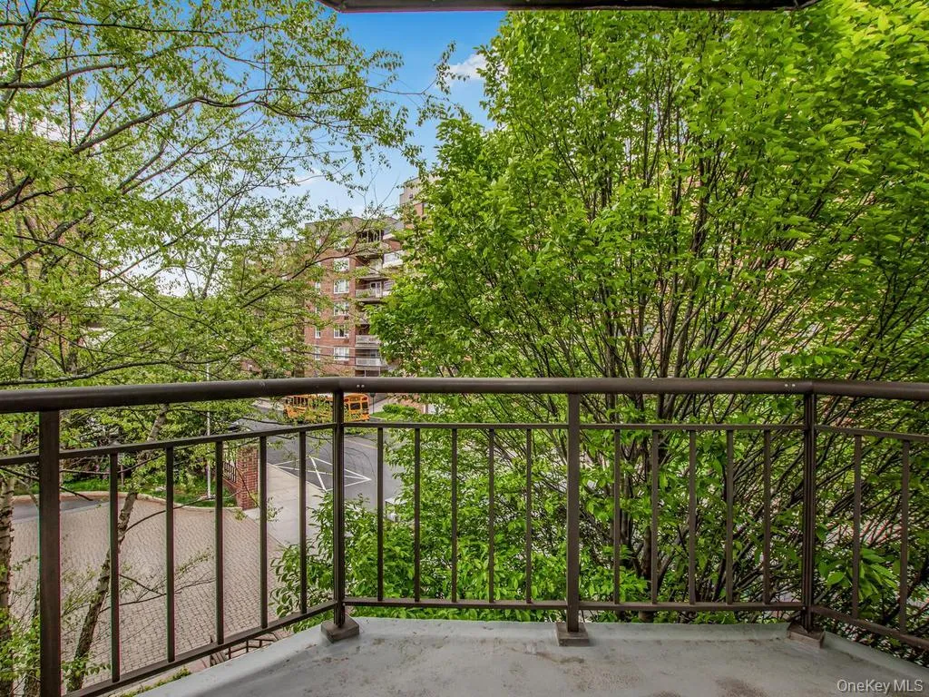 50 Hartsdale Avenue, Greenburgh, NY, 2 Bedrooms Bedrooms, 4 Rooms Rooms,2 BathroomsBathrooms,Residential Lease,For Rent,Hartsdale,0,999350 50 Hartsdale Avenue, Greenburgh, NY, 2 Bedrooms Bedrooms, 4 Rooms Rooms,2 BathroomsBathrooms,Residential Lease,For Rent,Hartsdale,0,999350