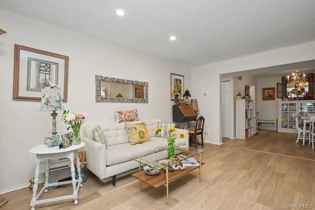 23 Dorset Court, Yorktown, NY, 1 Bedroom Bedrooms, 4 Rooms Rooms,1 BathroomBathrooms,Residential,For Rent,Dorset,0,999354 23 Dorset Court, Yorktown, NY, 1 Bedroom Bedrooms, 4 Rooms Rooms,1 BathroomBathrooms,Residential,For Rent,Dorset,0,999354