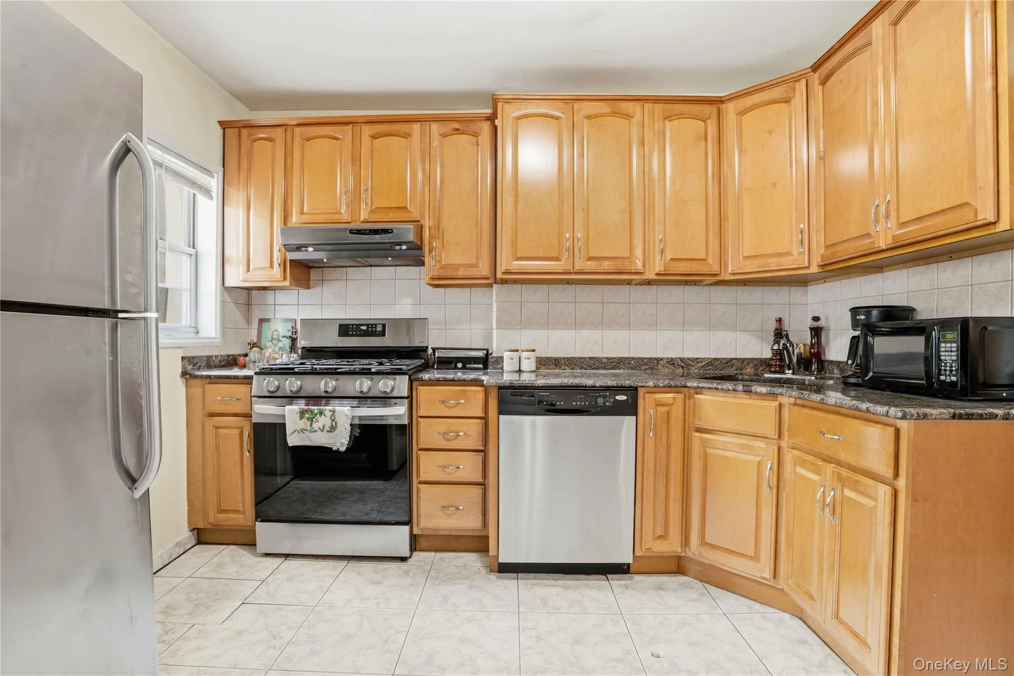 2325 24th Street, New York, NY, 3 Bedrooms Bedrooms, 7 Rooms Rooms,2 BathroomsBathrooms,Residential Sale,For Rent,24th,0,999359 2325 24th Street, New York, NY, 3 Bedrooms Bedrooms, 7 Rooms Rooms,2 BathroomsBathrooms,Residential Sale,For Rent,24th,0,999359