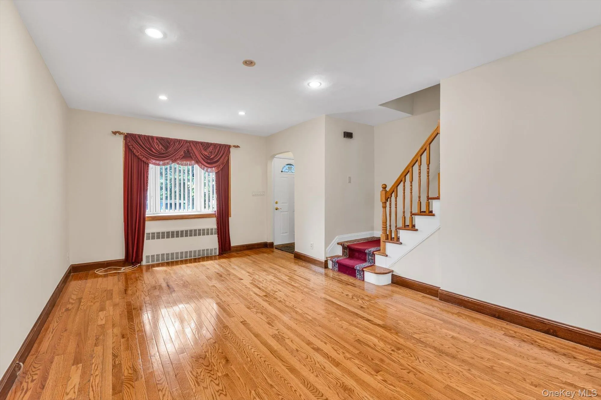 13835 64th Avenue, New York, NY, 3 Bedrooms Bedrooms, 5 Rooms Rooms,2 BathroomsBathrooms,Residential,For Rent,64th,0,999360 13835 64th Avenue, New York, NY, 3 Bedrooms Bedrooms, 5 Rooms Rooms,2 BathroomsBathrooms,Residential,For Rent,64th,0,999360