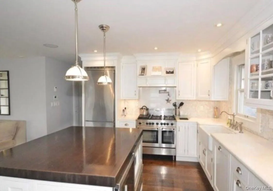24 Buffalo Avenue, Hempstead, NY, 4 Bedrooms Bedrooms, 8 Rooms Rooms,2 BathroomsBathrooms,Residential Lease,For Rent,Buffalo,0,999363 24 Buffalo Avenue, Hempstead, NY, 4 Bedrooms Bedrooms, 8 Rooms Rooms,2 BathroomsBathrooms,Residential Lease,For Rent,Buffalo,0,999363