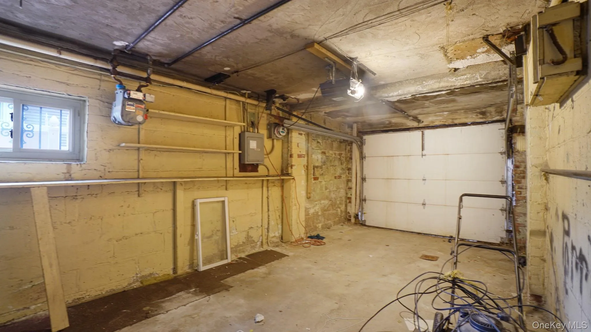 2436 Seymour Avenue, New York, NY, 4 Bedrooms Bedrooms, 8 Rooms Rooms,2 BathroomsBathrooms,Residential,For Rent,Seymour,0,999367 2436 Seymour Avenue, New York, NY, 4 Bedrooms Bedrooms, 8 Rooms Rooms,2 BathroomsBathrooms,Residential,For Rent,Seymour,0,999367