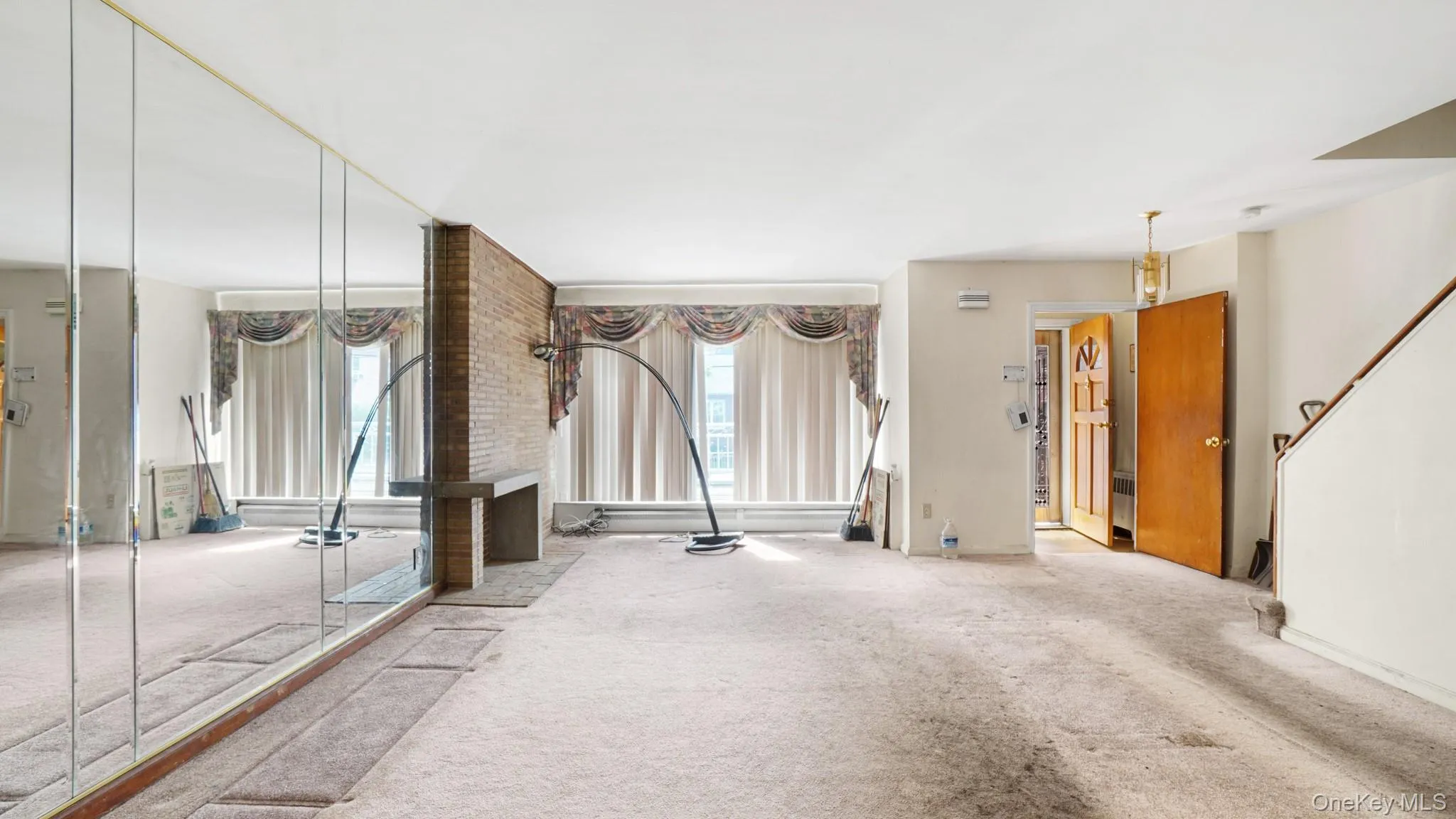 2436 Seymour Avenue, New York, NY, 4 Bedrooms Bedrooms, 8 Rooms Rooms,2 BathroomsBathrooms,Residential,For Rent,Seymour,0,999367 2436 Seymour Avenue, New York, NY, 4 Bedrooms Bedrooms, 8 Rooms Rooms,2 BathroomsBathrooms,Residential,For Rent,Seymour,0,999367