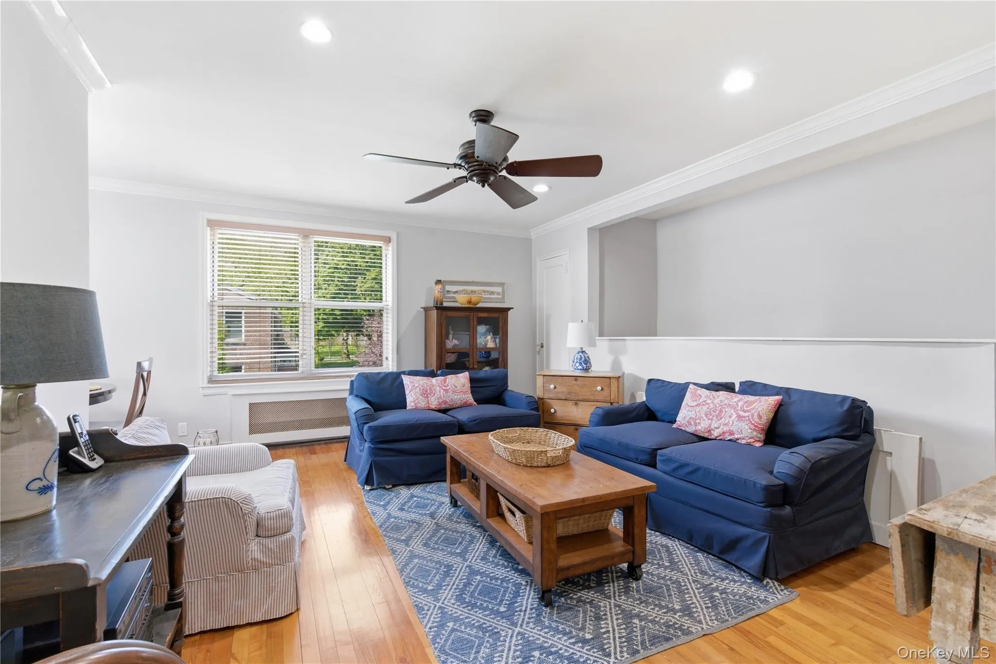 83 Edwards Street, North Hempstead, NY, 2 Bedrooms Bedrooms, 5 Rooms Rooms,1 BathroomBathrooms,Residential,For Rent,Edwards,0,999371 83 Edwards Street, North Hempstead, NY, 2 Bedrooms Bedrooms, 5 Rooms Rooms,1 BathroomBathrooms,Residential,For Rent,Edwards,0,999371