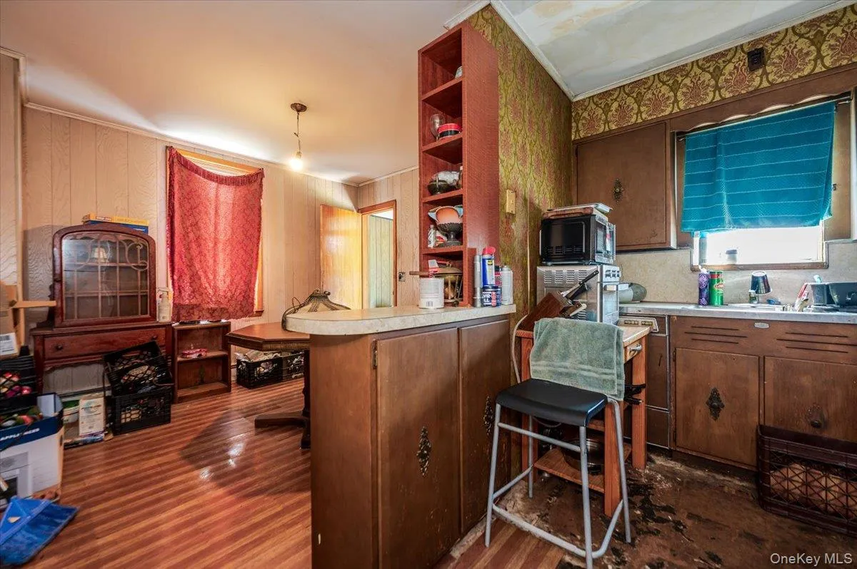 535 Edison Avenue, New York, NY, 3 Bedrooms Bedrooms, 7 Rooms Rooms,2 BathroomsBathrooms,Residential,For Rent,Edison,0,999373 535 Edison Avenue, New York, NY, 3 Bedrooms Bedrooms, 7 Rooms Rooms,2 BathroomsBathrooms,Residential,For Rent,Edison,0,999373