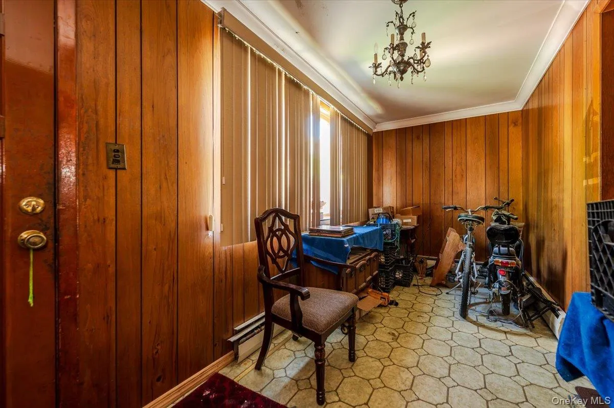 535 Edison Avenue, New York, NY, 3 Bedrooms Bedrooms, 7 Rooms Rooms,2 BathroomsBathrooms,Residential,For Rent,Edison,0,999373 535 Edison Avenue, New York, NY, 3 Bedrooms Bedrooms, 7 Rooms Rooms,2 BathroomsBathrooms,Residential,For Rent,Edison,0,999373