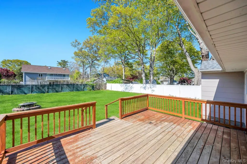 59 Applegate Drive, Brookhaven, NY, 3 Bedrooms Bedrooms, 6 Rooms Rooms,1 BathroomBathrooms,Residential Sale,For Rent,Applegate,0,999374 59 Applegate Drive, Brookhaven, NY, 3 Bedrooms Bedrooms, 6 Rooms Rooms,1 BathroomBathrooms,Residential Sale,For Rent,Applegate,0,999374