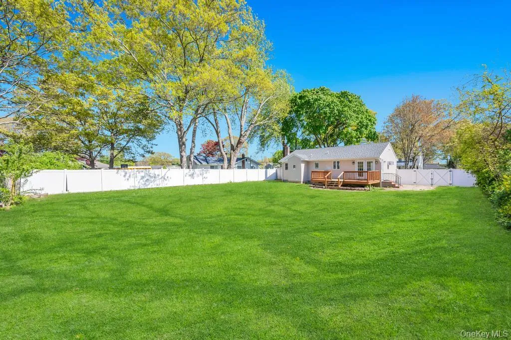 59 Applegate Drive, Brookhaven, NY, 3 Bedrooms Bedrooms, 6 Rooms Rooms,1 BathroomBathrooms,Residential Sale,For Rent,Applegate,0,999374 59 Applegate Drive, Brookhaven, NY, 3 Bedrooms Bedrooms, 6 Rooms Rooms,1 BathroomBathrooms,Residential Sale,For Rent,Applegate,0,999374