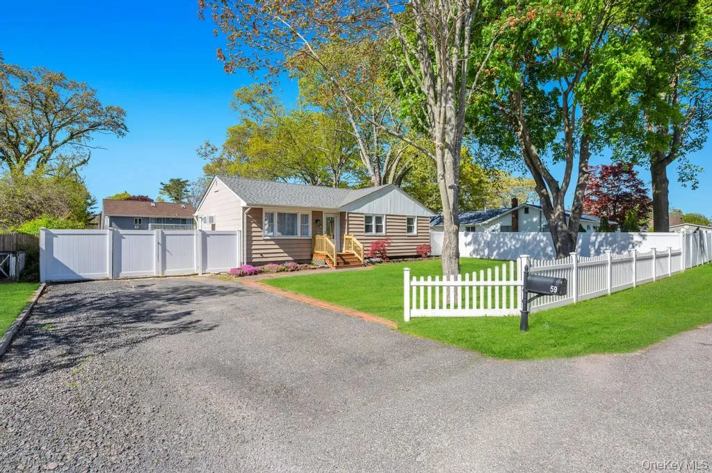 59 Applegate Drive, Brookhaven, NY, 3 Bedrooms Bedrooms, 6 Rooms Rooms,1 BathroomBathrooms,Residential Sale,For Rent,Applegate,0,999374 59 Applegate Drive, Brookhaven, NY, 3 Bedrooms Bedrooms, 6 Rooms Rooms,1 BathroomBathrooms,Residential Sale,For Rent,Applegate,0,999374