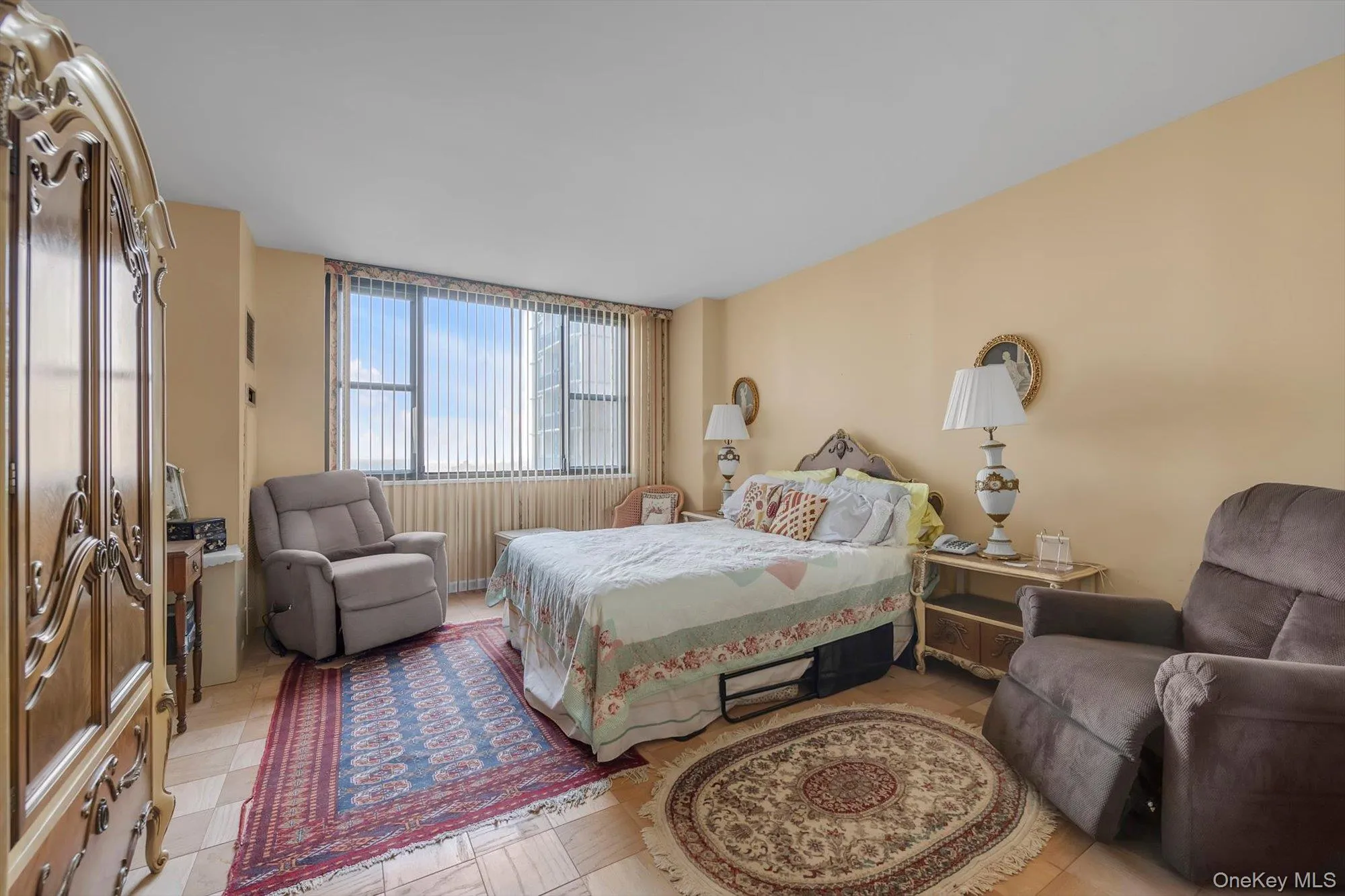 271-10 Grand Central Parkway, New York, NY, 3 Bedrooms Bedrooms, 6 Rooms Rooms,2 BathroomsBathrooms,Residential,For Rent,Grand Central,0,999405 271-10 Grand Central Parkway, New York, NY, 3 Bedrooms Bedrooms, 6 Rooms Rooms,2 BathroomsBathrooms,Residential,For Rent,Grand Central,0,999405