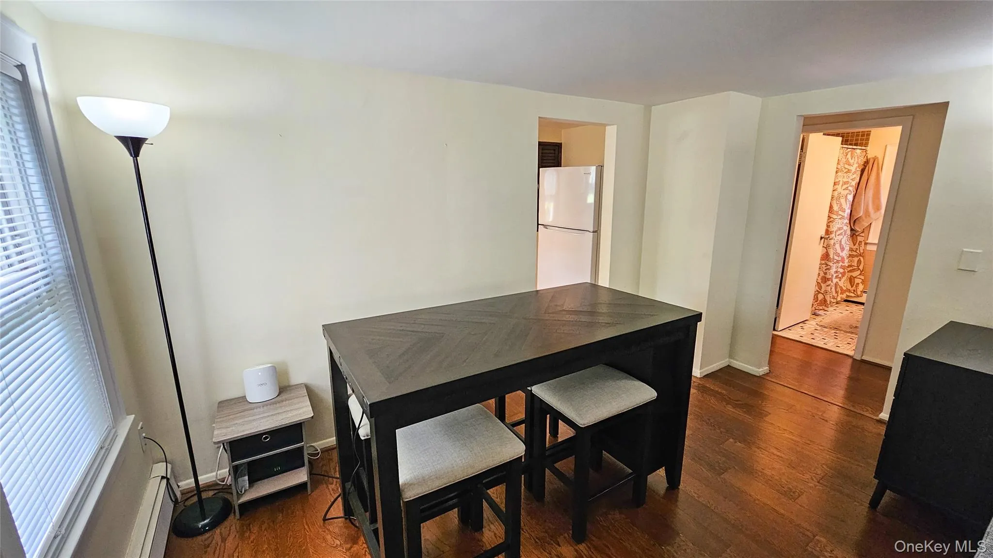 2 Murray Avenue, Goshen, NY, 1 Bedroom Bedrooms, 4 Rooms Rooms,1 BathroomBathrooms,Residential Lease,For Rent,Murray,0,999410 2 Murray Avenue, Goshen, NY, 1 Bedroom Bedrooms, 4 Rooms Rooms,1 BathroomBathrooms,Residential Lease,For Rent,Murray,0,999410