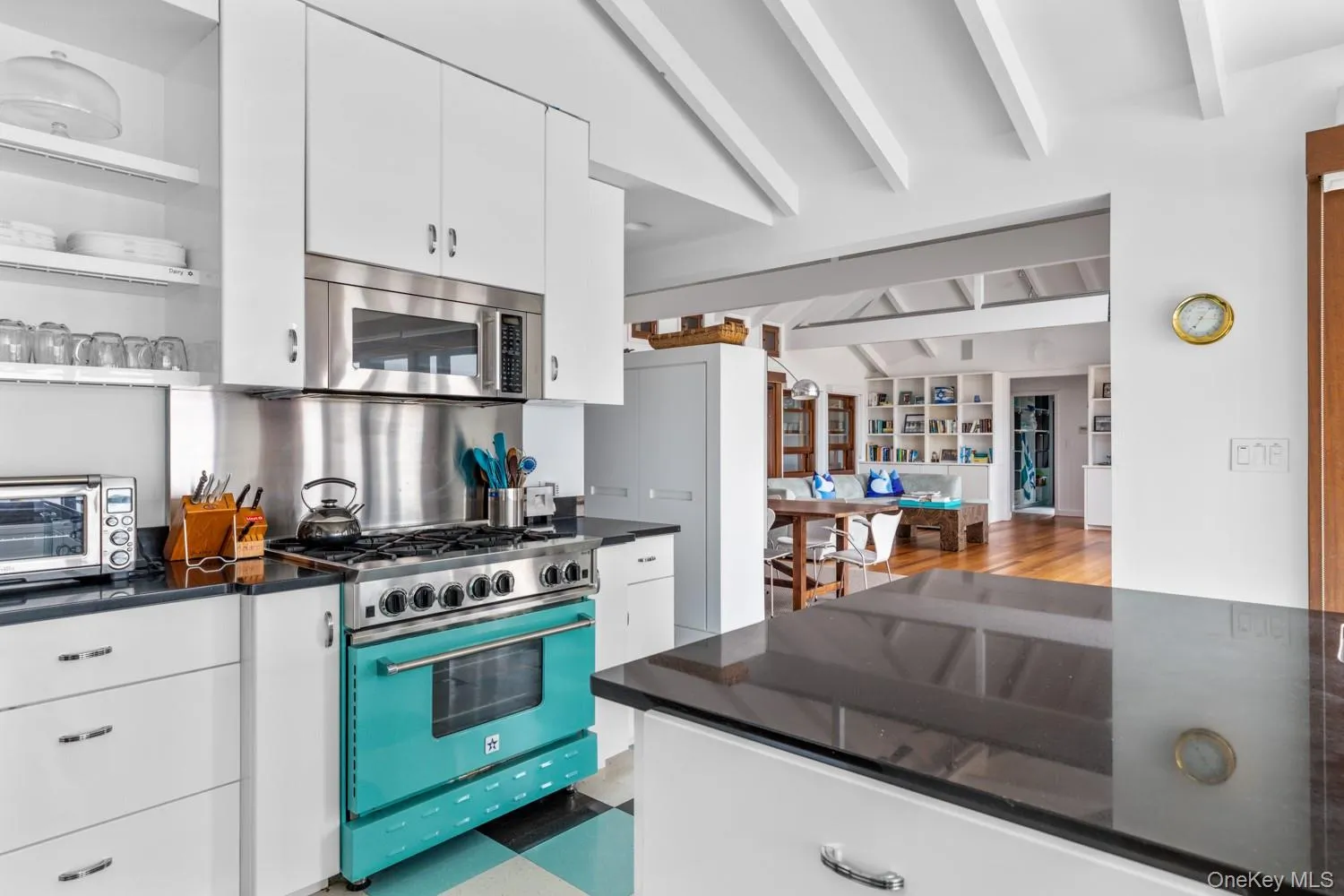 19 Bayview Walk, Islip, NY, 5 Bedrooms Bedrooms, 8 Rooms Rooms,3 BathroomsBathrooms,Residential Lease,For Rent,Bayview,0,999415 19 Bayview Walk, Islip, NY, 5 Bedrooms Bedrooms, 8 Rooms Rooms,3 BathroomsBathrooms,Residential Lease,For Rent,Bayview,0,999415