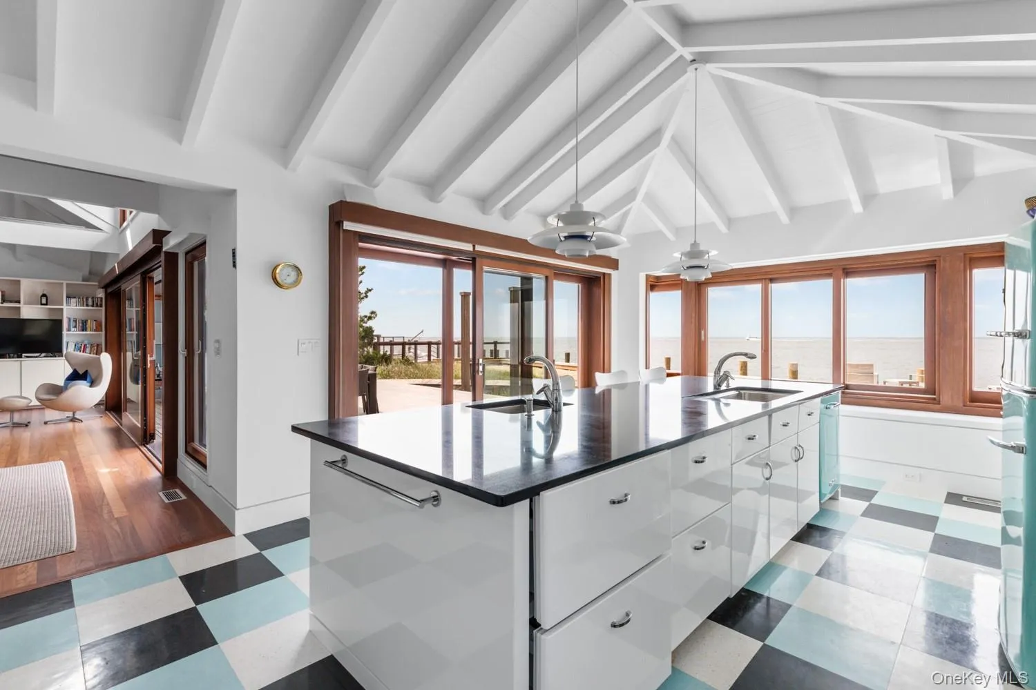 19 Bayview Walk, Islip, NY, 5 Bedrooms Bedrooms, 8 Rooms Rooms,3 BathroomsBathrooms,Residential Lease,For Rent,Bayview,0,999415 19 Bayview Walk, Islip, NY, 5 Bedrooms Bedrooms, 8 Rooms Rooms,3 BathroomsBathrooms,Residential Lease,For Rent,Bayview,0,999415
