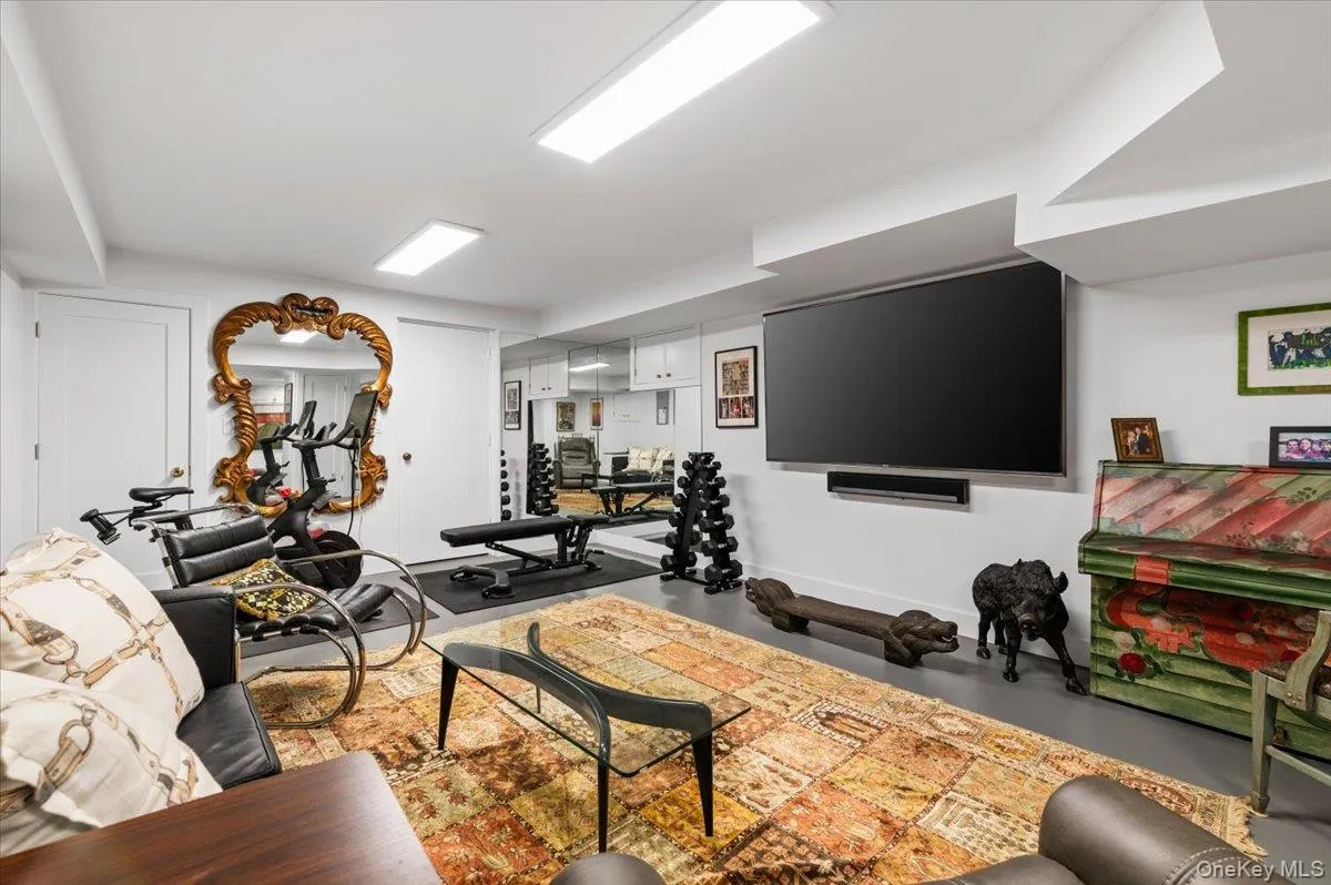 233 Cleft Road, Oyster Bay, NY, 4 Bedrooms Bedrooms, 14 Rooms Rooms,4 BathroomsBathrooms,Residential Sale,For Rent,Cleft,0,999427 233 Cleft Road, Oyster Bay, NY, 4 Bedrooms Bedrooms, 14 Rooms Rooms,4 BathroomsBathrooms,Residential Sale,For Rent,Cleft,0,999427