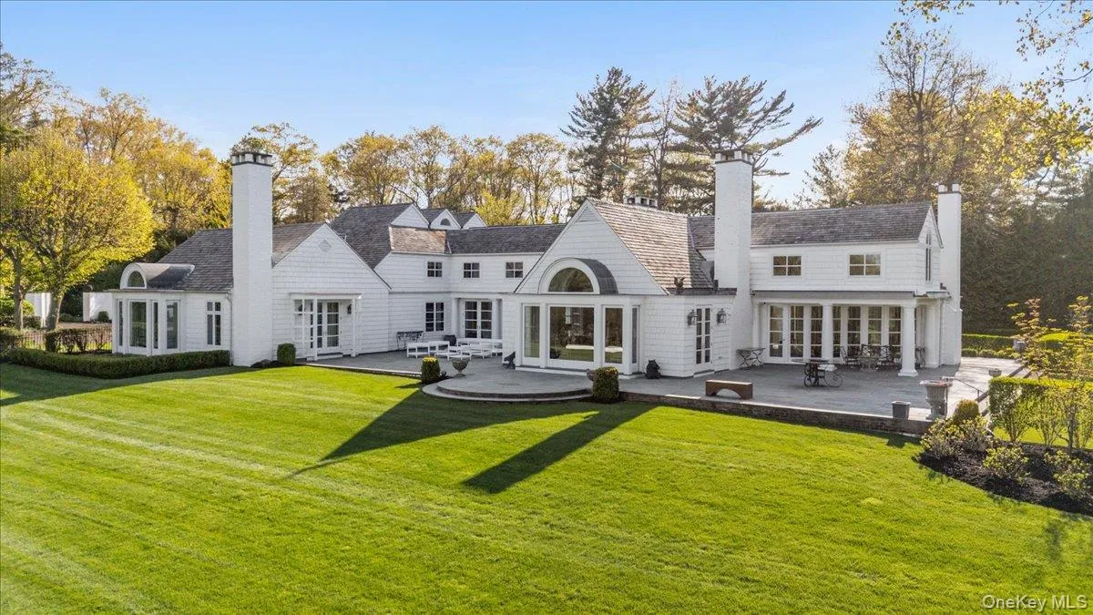 233 Cleft Road, Oyster Bay, NY, 4 Bedrooms Bedrooms, 14 Rooms Rooms,4 BathroomsBathrooms,Residential Sale,For Rent,Cleft,0,999427 233 Cleft Road, Oyster Bay, NY, 4 Bedrooms Bedrooms, 14 Rooms Rooms,4 BathroomsBathrooms,Residential Sale,For Rent,Cleft,0,999427