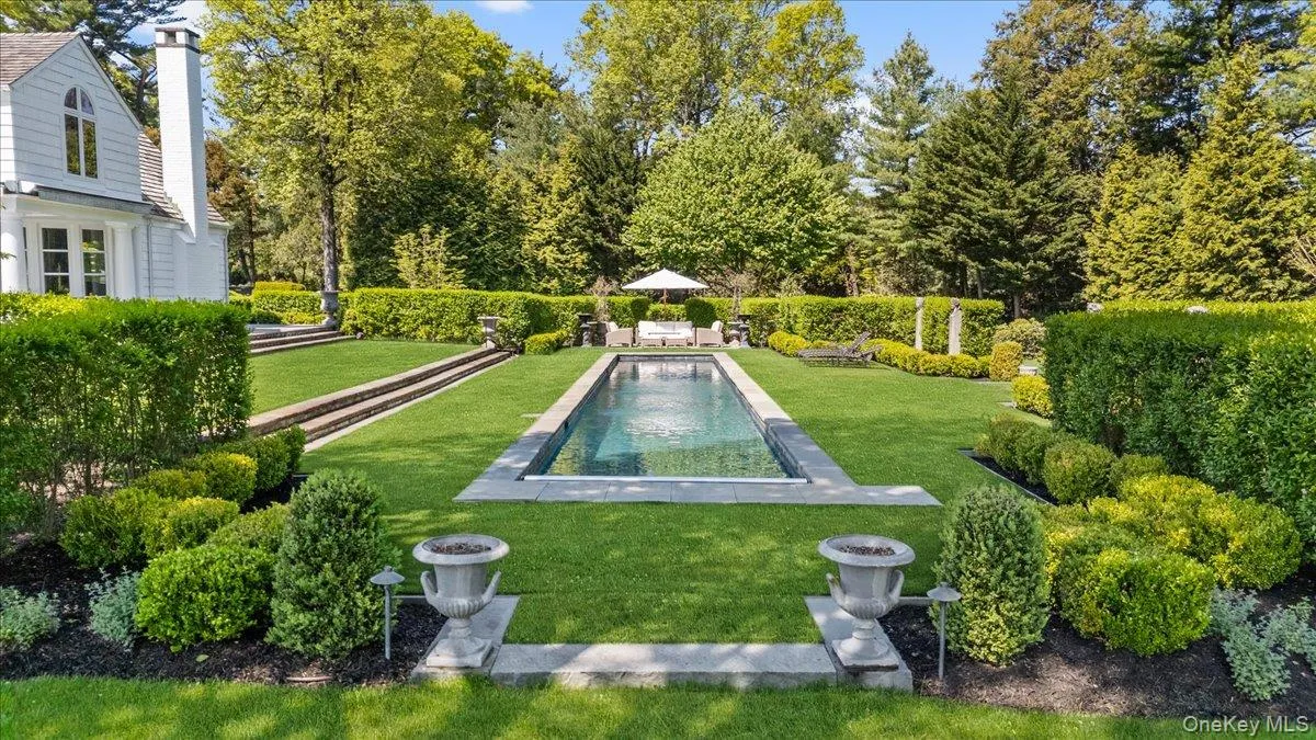 233 Cleft Road, Oyster Bay, NY, 4 Bedrooms Bedrooms, 14 Rooms Rooms,4 BathroomsBathrooms,Residential Sale,For Rent,Cleft,0,999427 233 Cleft Road, Oyster Bay, NY, 4 Bedrooms Bedrooms, 14 Rooms Rooms,4 BathroomsBathrooms,Residential Sale,For Rent,Cleft,0,999427