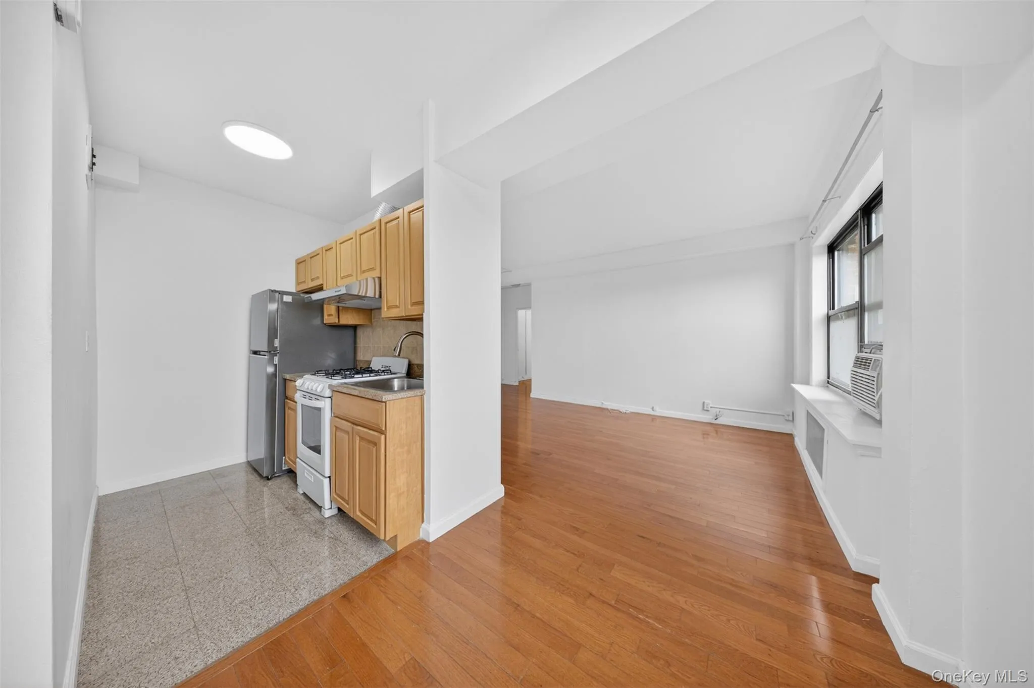 99-72 66th Rd, New York, NY, 3 Rooms Rooms,1 BathroomBathrooms,Residential,For Rent,66th Rd,0,999432 99-72 66th Rd, New York, NY, 3 Rooms Rooms,1 BathroomBathrooms,Residential,For Rent,66th Rd,0,999432