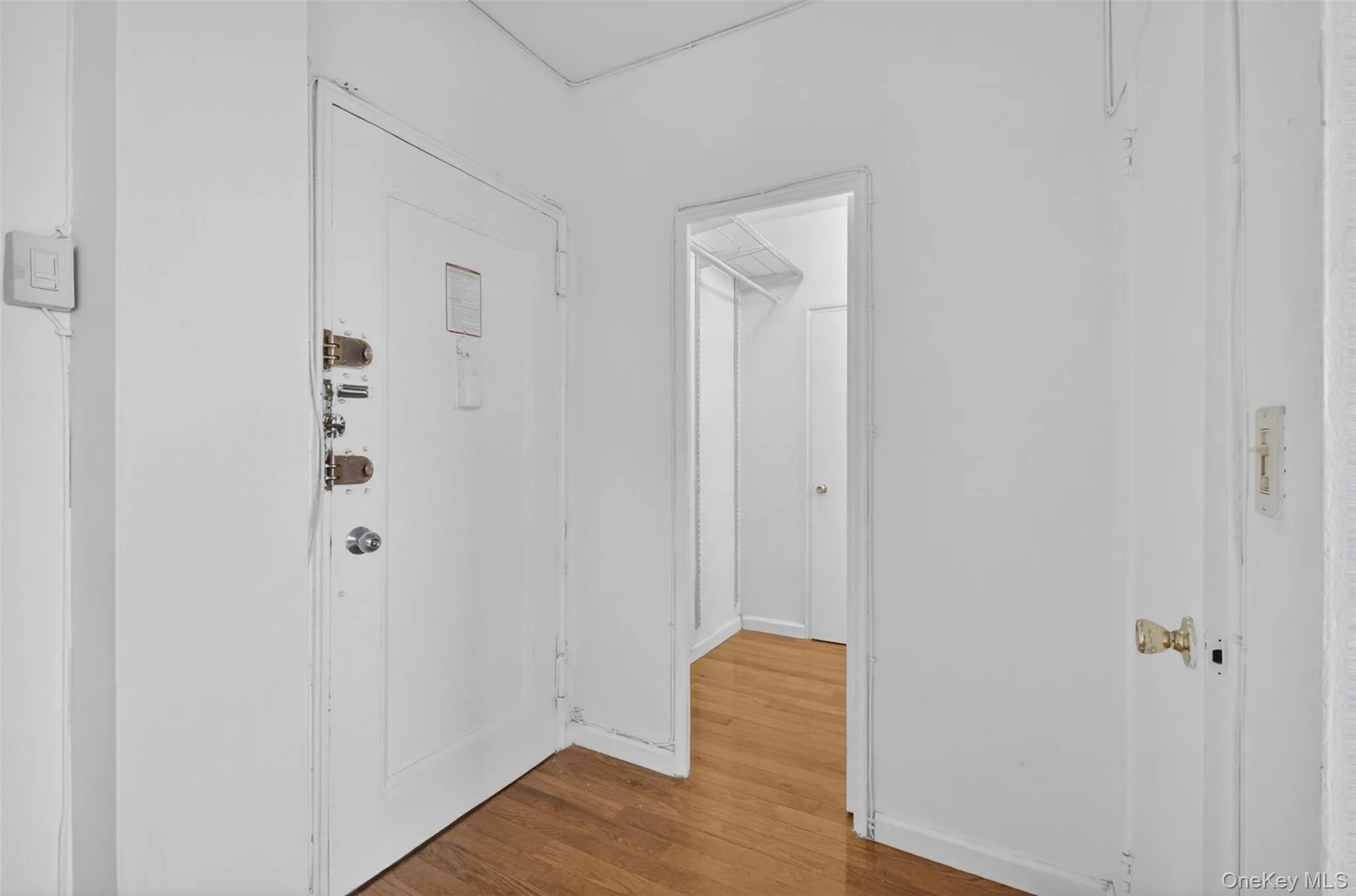 99-72 66th Rd, New York, NY, 3 Rooms Rooms,1 BathroomBathrooms,Residential,For Rent,66th Rd,0,999432 99-72 66th Rd, New York, NY, 3 Rooms Rooms,1 BathroomBathrooms,Residential,For Rent,66th Rd,0,999432