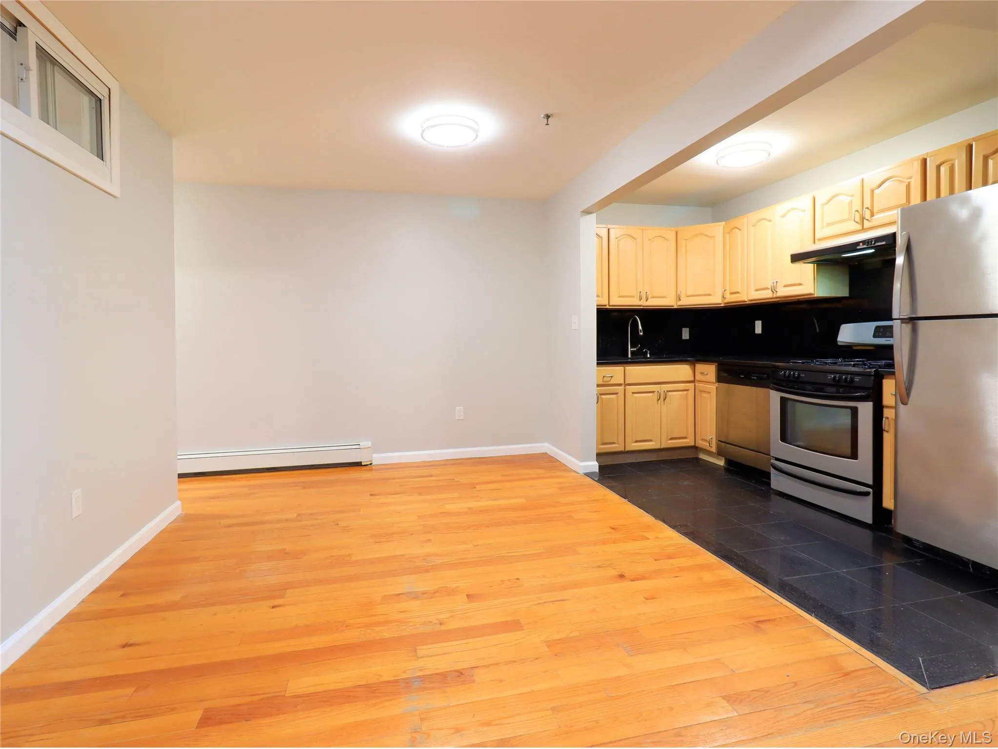 3733 107th Street, New York, NY, 2 Bedrooms Bedrooms, 5 Rooms Rooms,1 BathroomBathrooms,Residential,For Rent,107th,0,999434 3733 107th Street, New York, NY, 2 Bedrooms Bedrooms, 5 Rooms Rooms,1 BathroomBathrooms,Residential,For Rent,107th,0,999434