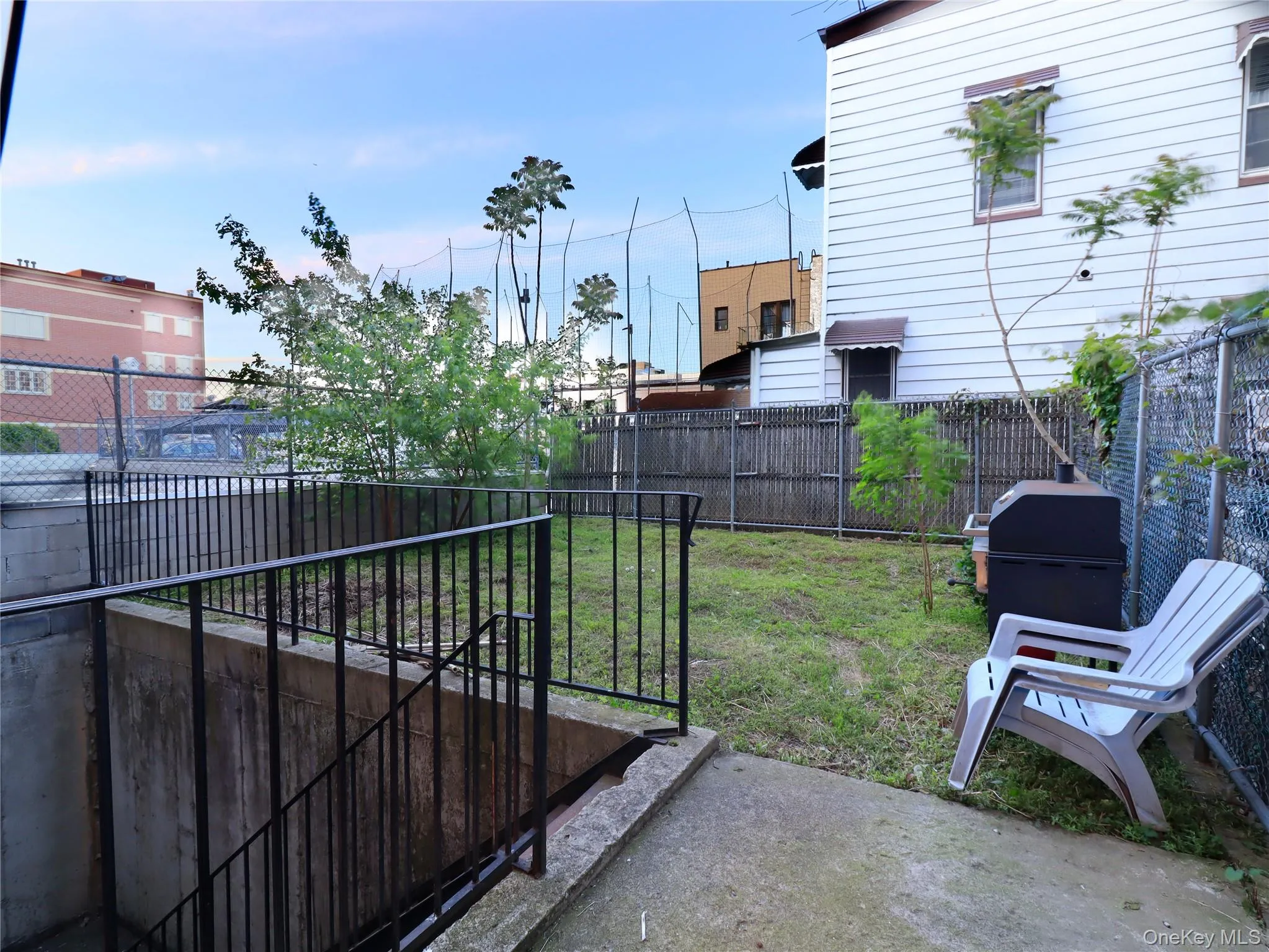 3733 107th Street, New York, NY, 2 Bedrooms Bedrooms, 5 Rooms Rooms,1 BathroomBathrooms,Residential,For Rent,107th,0,999434 3733 107th Street, New York, NY, 2 Bedrooms Bedrooms, 5 Rooms Rooms,1 BathroomBathrooms,Residential,For Rent,107th,0,999434