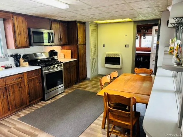 7786 Main Street, Pine Plains, NY, 4 Bedrooms Bedrooms, 9 Rooms Rooms,1 BathroomBathrooms,Residential,For Rent,Main,0,999436 7786 Main Street, Pine Plains, NY, 4 Bedrooms Bedrooms, 9 Rooms Rooms,1 BathroomBathrooms,Residential,For Rent,Main,0,999436