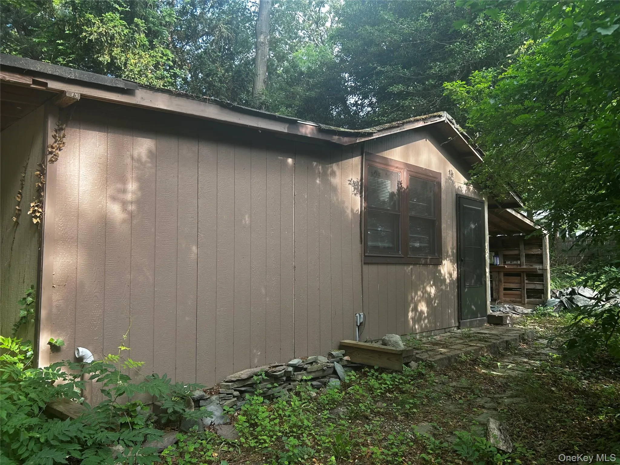 77 Coleman Road, Brookhaven, NY, 2 Bedrooms Bedrooms, 5 Rooms Rooms,2 BathroomsBathrooms,Residential,For Rent,Coleman,0,999445 77 Coleman Road, Brookhaven, NY, 2 Bedrooms Bedrooms, 5 Rooms Rooms,2 BathroomsBathrooms,Residential,For Rent,Coleman,0,999445