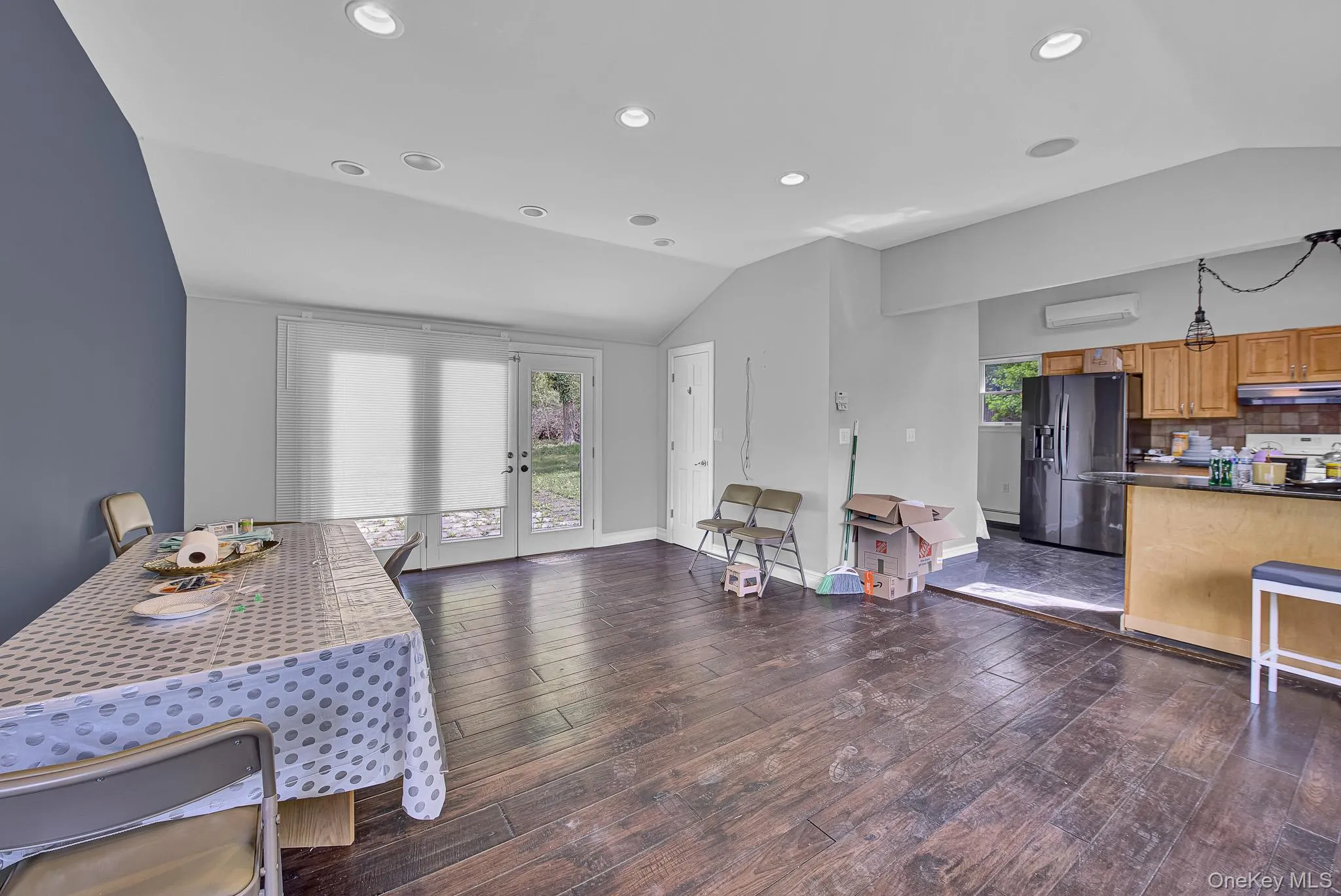77 Coleman Road, Brookhaven, NY, 2 Bedrooms Bedrooms, 5 Rooms Rooms,2 BathroomsBathrooms,Residential,For Rent,Coleman,0,999445 77 Coleman Road, Brookhaven, NY, 2 Bedrooms Bedrooms, 5 Rooms Rooms,2 BathroomsBathrooms,Residential,For Rent,Coleman,0,999445
