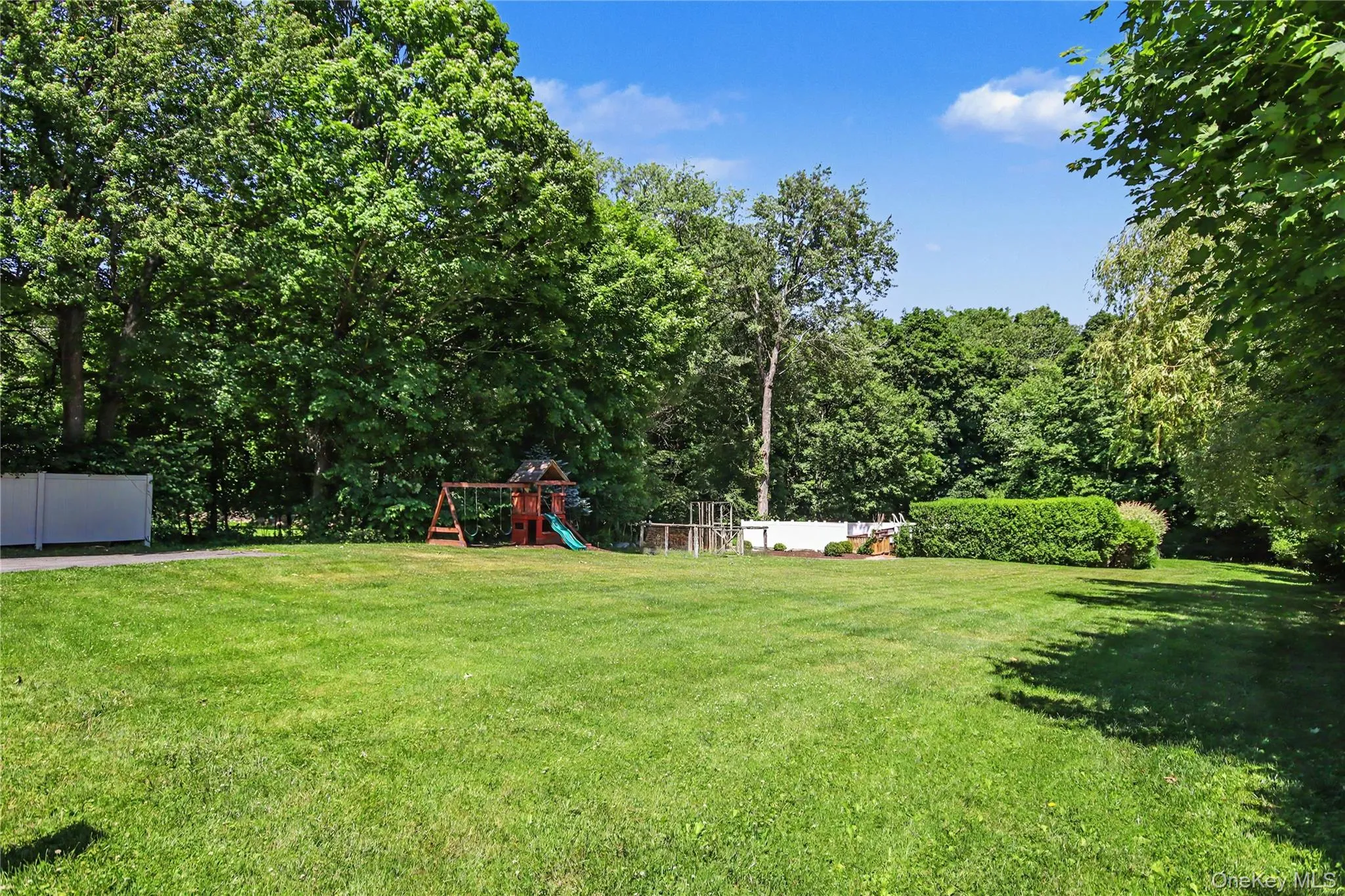 PRIVATE Backyard PRIVATE Backyard
