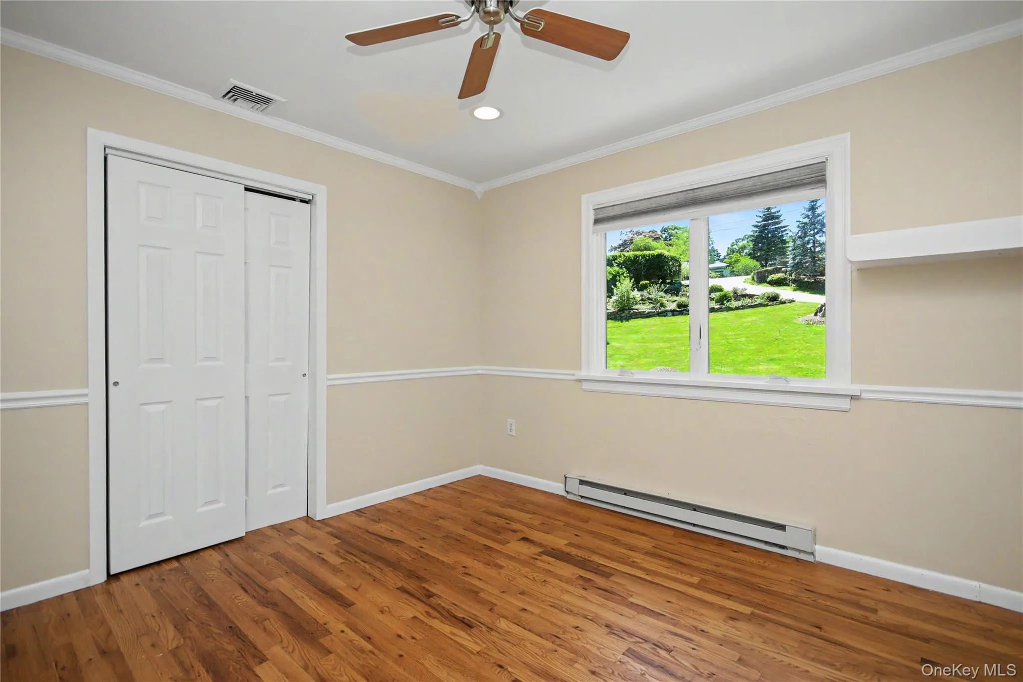 Hardwood Floors, Recessed Lighting, Ceiling Fan Hardwood Floors, Recessed Lighting, Ceiling Fan