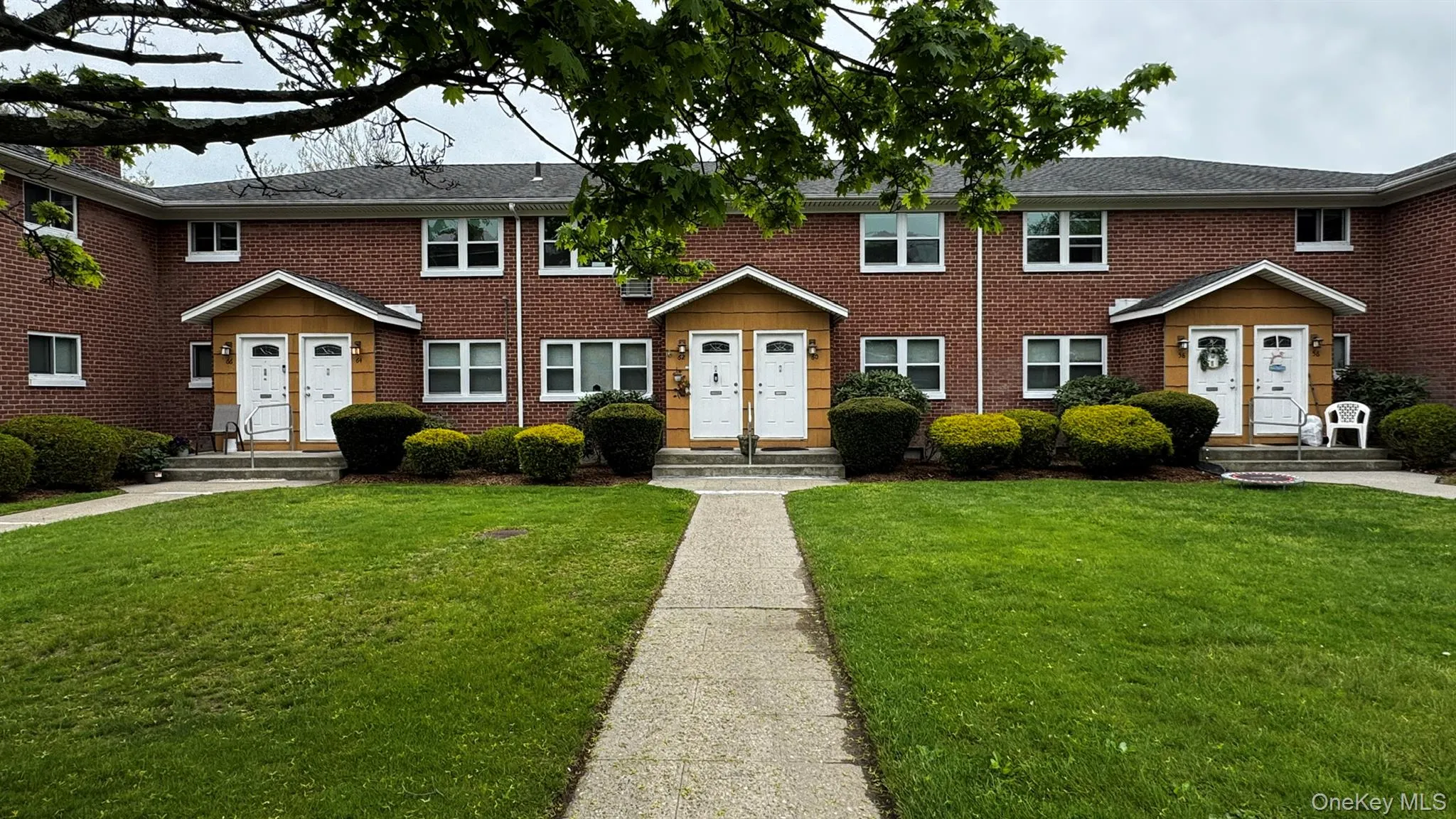 60 Hiddink Street, Islip, NY, 2 Bedrooms Bedrooms, 5 Rooms Rooms,1 BathroomBathrooms,Residential Lease,For Rent,Hiddink,0,999449 60 Hiddink Street, Islip, NY, 2 Bedrooms Bedrooms, 5 Rooms Rooms,1 BathroomBathrooms,Residential Lease,For Rent,Hiddink,0,999449