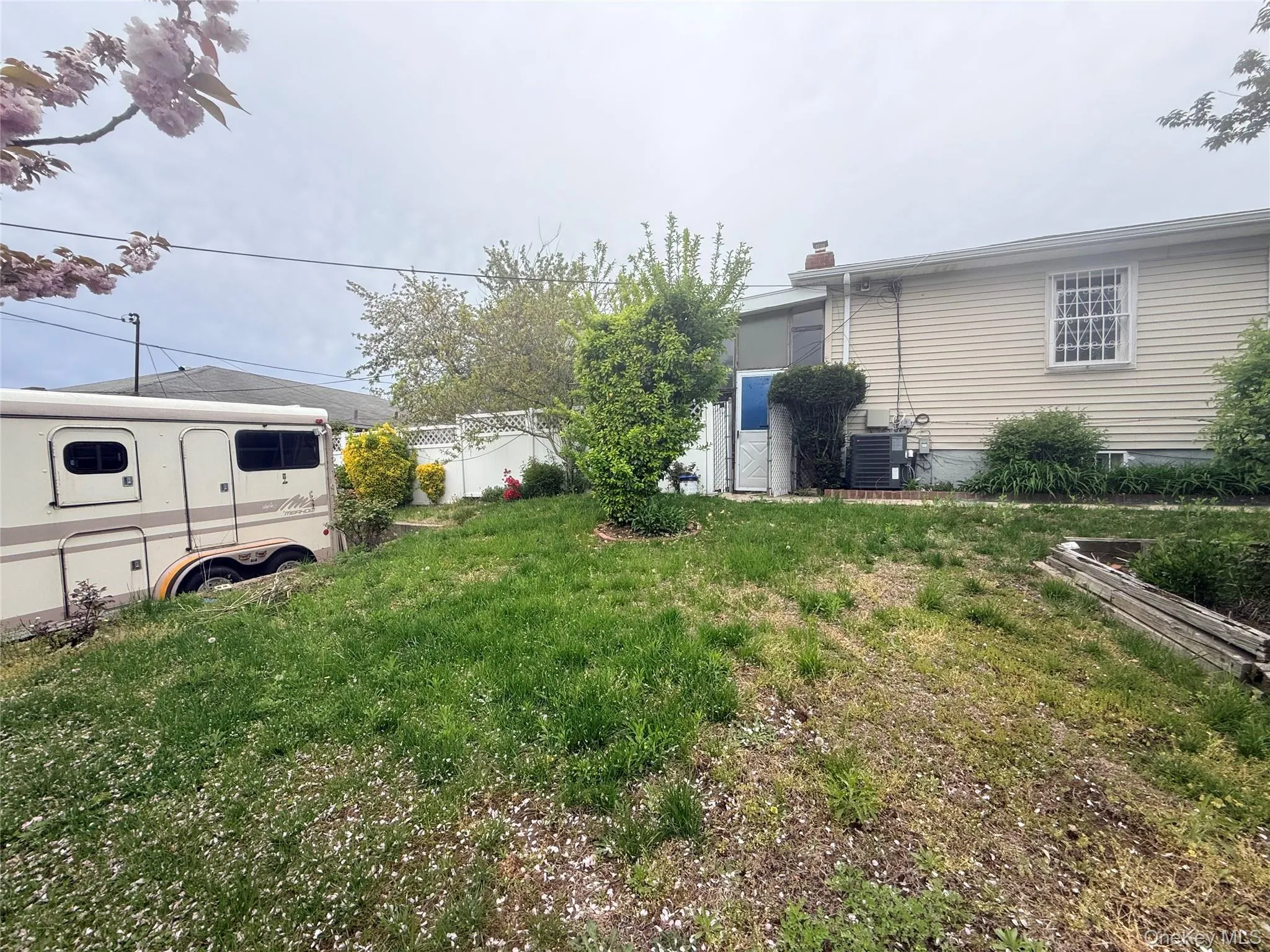 22518 CONDUIT Avenue, New York, NY, 3 Bedrooms Bedrooms, 5 Rooms Rooms,2 BathroomsBathrooms,Residential Sale,For Rent,CONDUIT,0,999462 22518 CONDUIT Avenue, New York, NY, 3 Bedrooms Bedrooms, 5 Rooms Rooms,2 BathroomsBathrooms,Residential Sale,For Rent,CONDUIT,0,999462