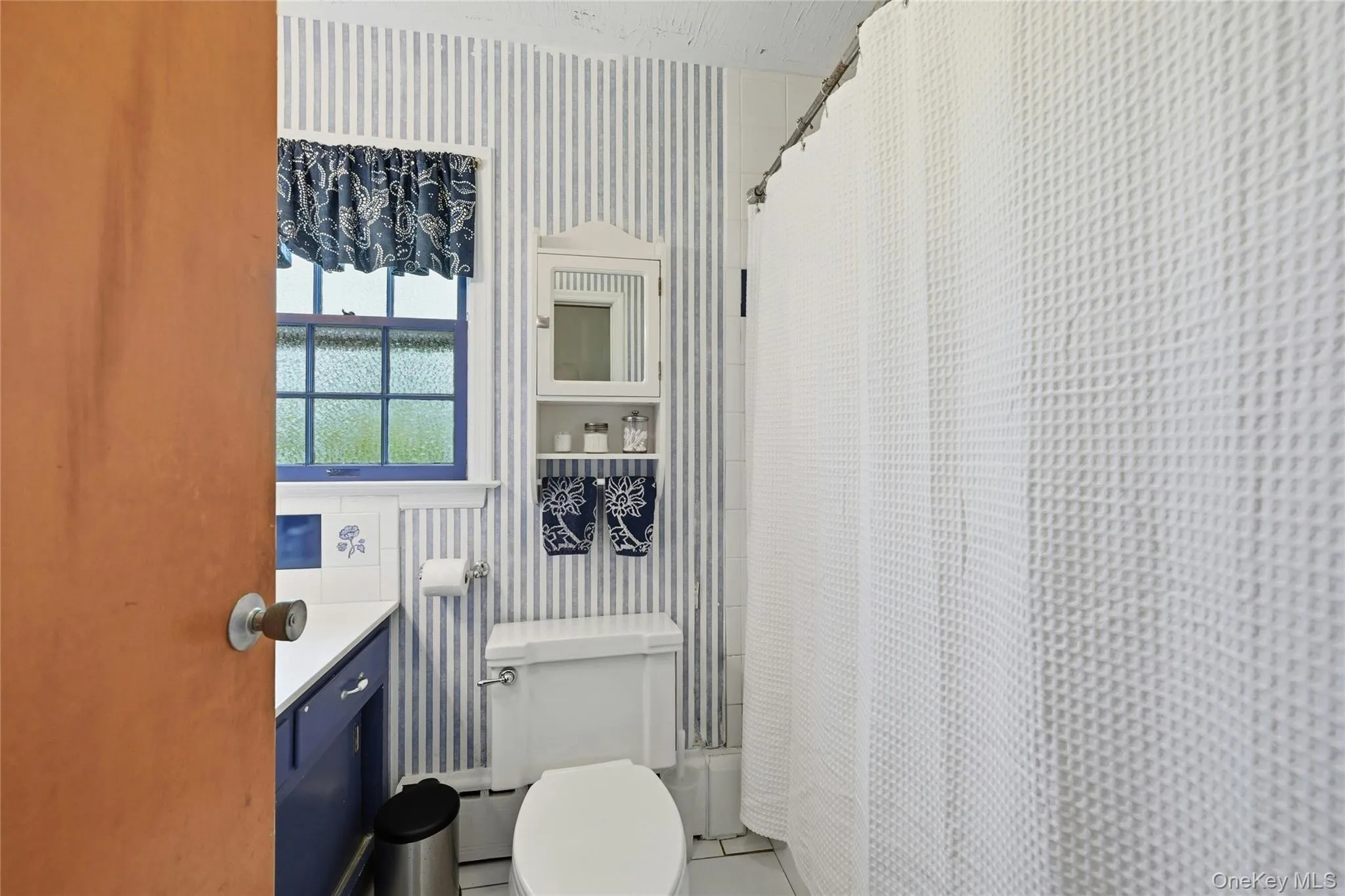 1060 Navy Street, Southold, NY, 4 Bedrooms Bedrooms, 10 Rooms Rooms,2 BathroomsBathrooms,Residential,For Rent,Navy,0,999463 1060 Navy Street, Southold, NY, 4 Bedrooms Bedrooms, 10 Rooms Rooms,2 BathroomsBathrooms,Residential,For Rent,Navy,0,999463
