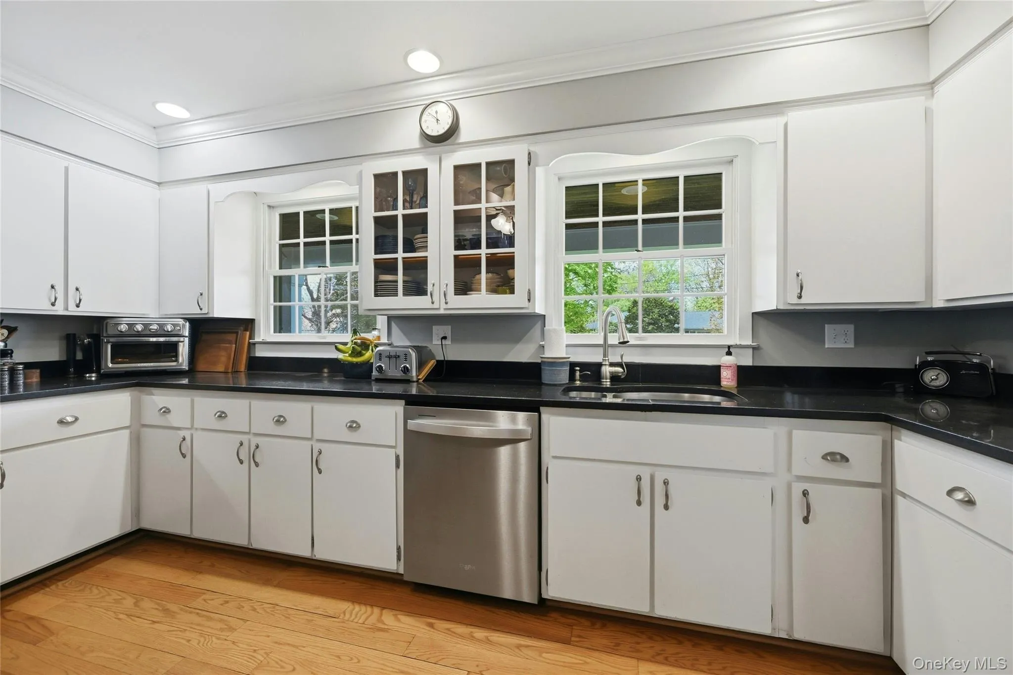 1060 Navy Street, Southold, NY, 4 Bedrooms Bedrooms, 10 Rooms Rooms,2 BathroomsBathrooms,Residential,For Rent,Navy,0,999463 1060 Navy Street, Southold, NY, 4 Bedrooms Bedrooms, 10 Rooms Rooms,2 BathroomsBathrooms,Residential,For Rent,Navy,0,999463