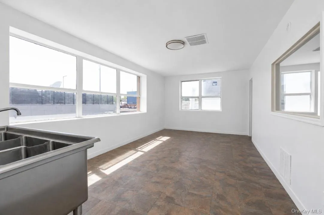 55-20 37th Avenue, New York, NY, ,Commercial Lease,For Rent,37th,0,999468 55-20 37th Avenue, New York, NY, ,Commercial Lease,For Rent,37th,0,999468