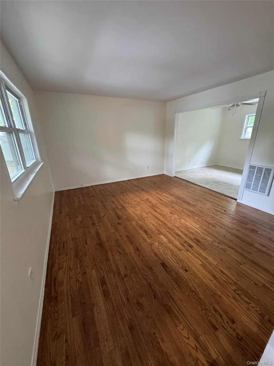 408-A 7th Street, Huntington, NY, 2 Bedrooms Bedrooms, 4 Rooms Rooms,1 BathroomBathrooms,Residential Lease,For Rent,7th,0,999470 408-A 7th Street, Huntington, NY, 2 Bedrooms Bedrooms, 4 Rooms Rooms,1 BathroomBathrooms,Residential Lease,For Rent,7th,0,999470