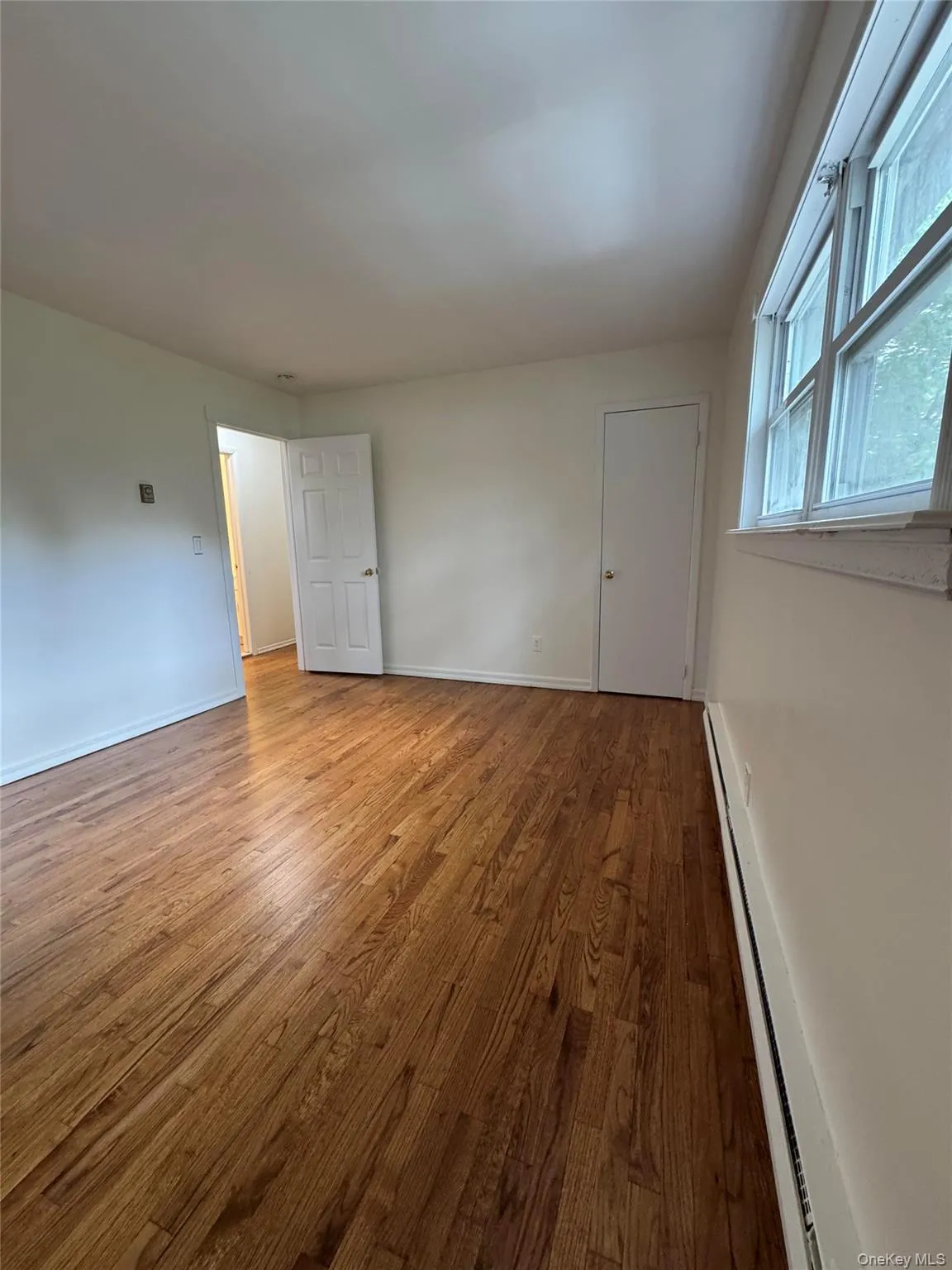 408-A 7th Street, Huntington, NY, 2 Bedrooms Bedrooms, 4 Rooms Rooms,1 BathroomBathrooms,Residential Lease,For Rent,7th,0,999470 408-A 7th Street, Huntington, NY, 2 Bedrooms Bedrooms, 4 Rooms Rooms,1 BathroomBathrooms,Residential Lease,For Rent,7th,0,999470