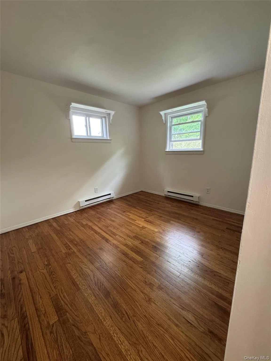 408-A 7th Street, Huntington, NY, 2 Bedrooms Bedrooms, 4 Rooms Rooms,1 BathroomBathrooms,Residential Lease,For Rent,7th,0,999470 408-A 7th Street, Huntington, NY, 2 Bedrooms Bedrooms, 4 Rooms Rooms,1 BathroomBathrooms,Residential Lease,For Rent,7th,0,999470