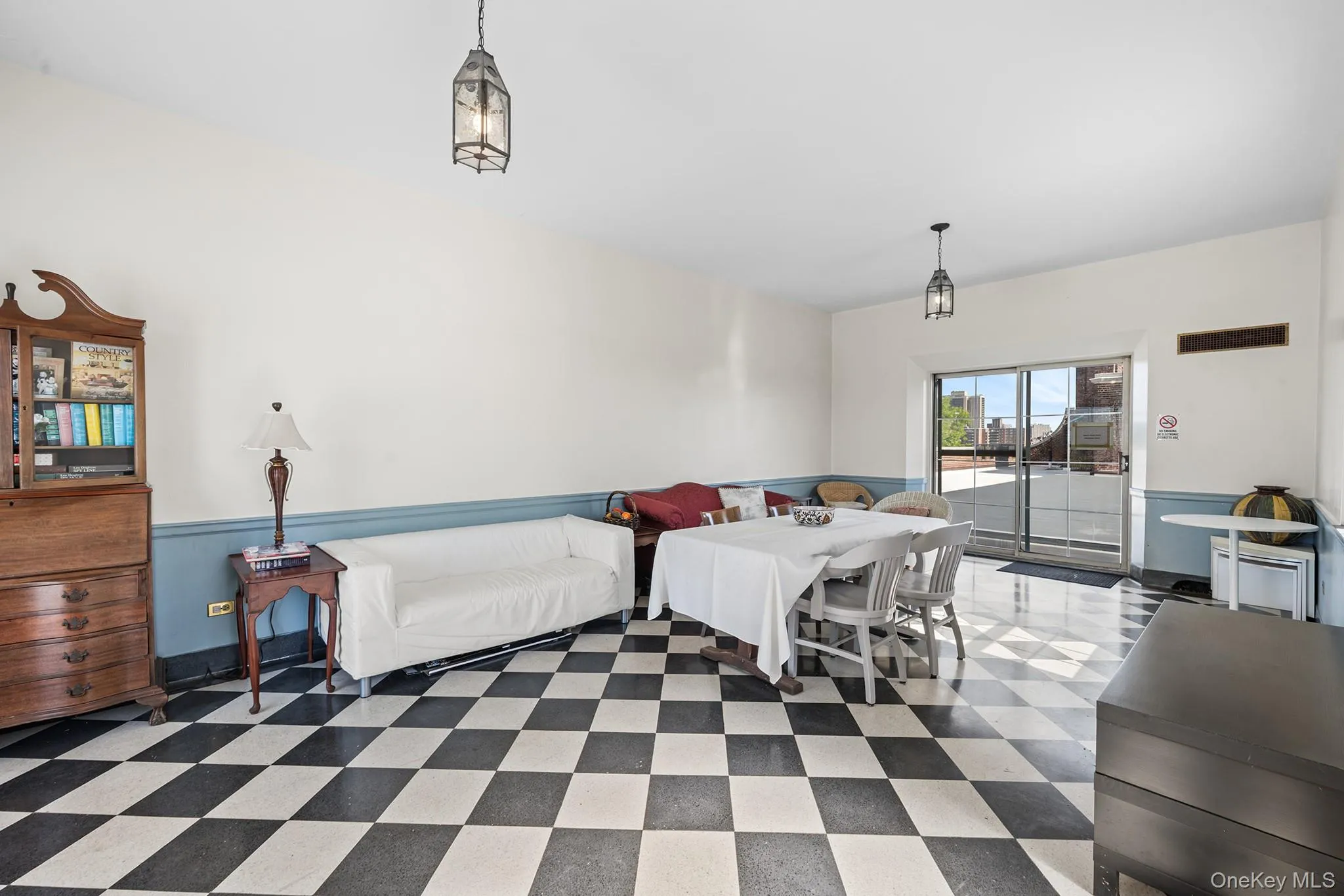 68-10 108th Street, New York, NY, 3 Rooms Rooms,1 BathroomBathrooms,Residential Sale,For Rent,108th,0,999480 68-10 108th Street, New York, NY, 3 Rooms Rooms,1 BathroomBathrooms,Residential Sale,For Rent,108th,0,999480
