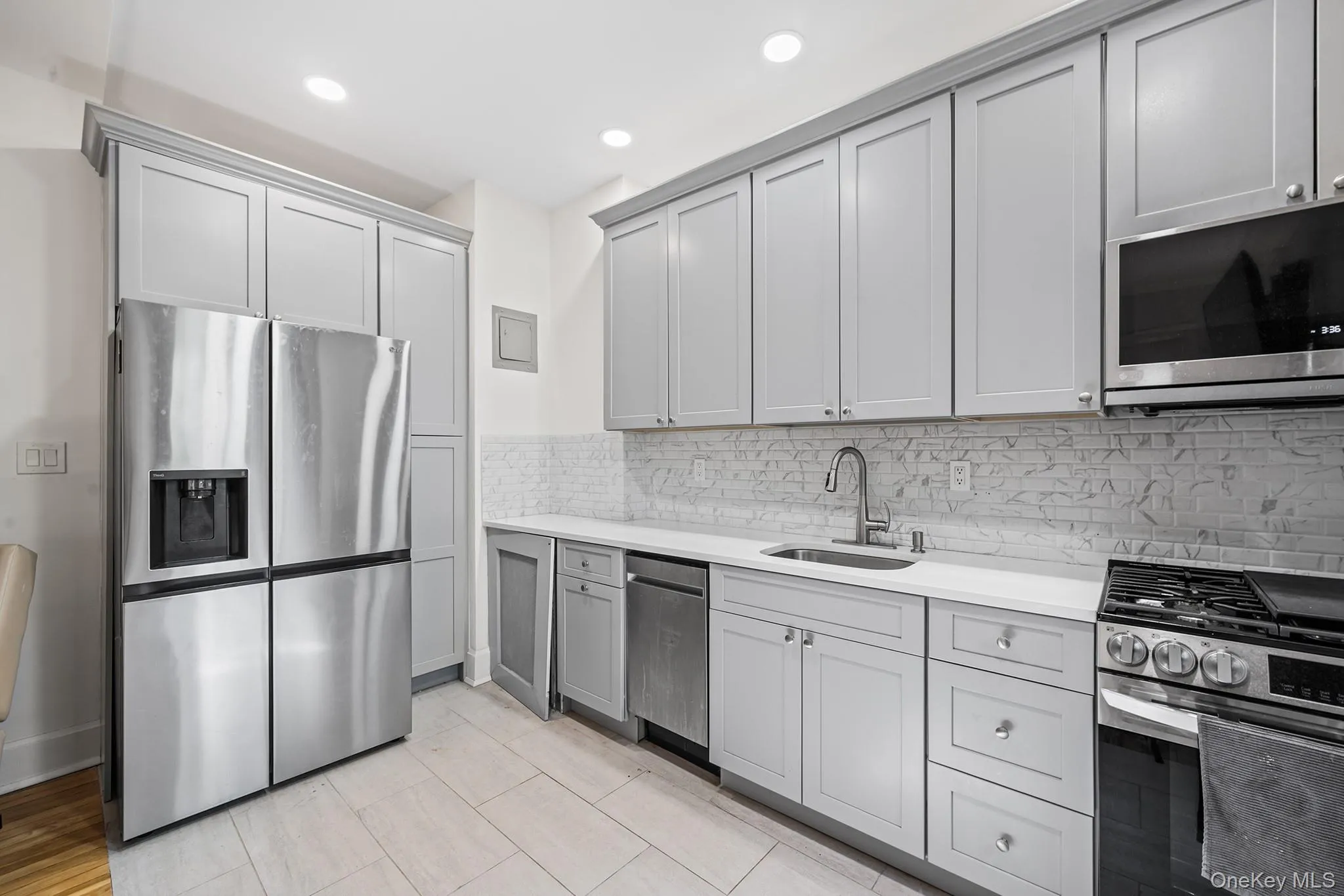 68-10 108th Street, New York, NY, 3 Rooms Rooms,1 BathroomBathrooms,Residential Sale,For Rent,108th,0,999480 68-10 108th Street, New York, NY, 3 Rooms Rooms,1 BathroomBathrooms,Residential Sale,For Rent,108th,0,999480
