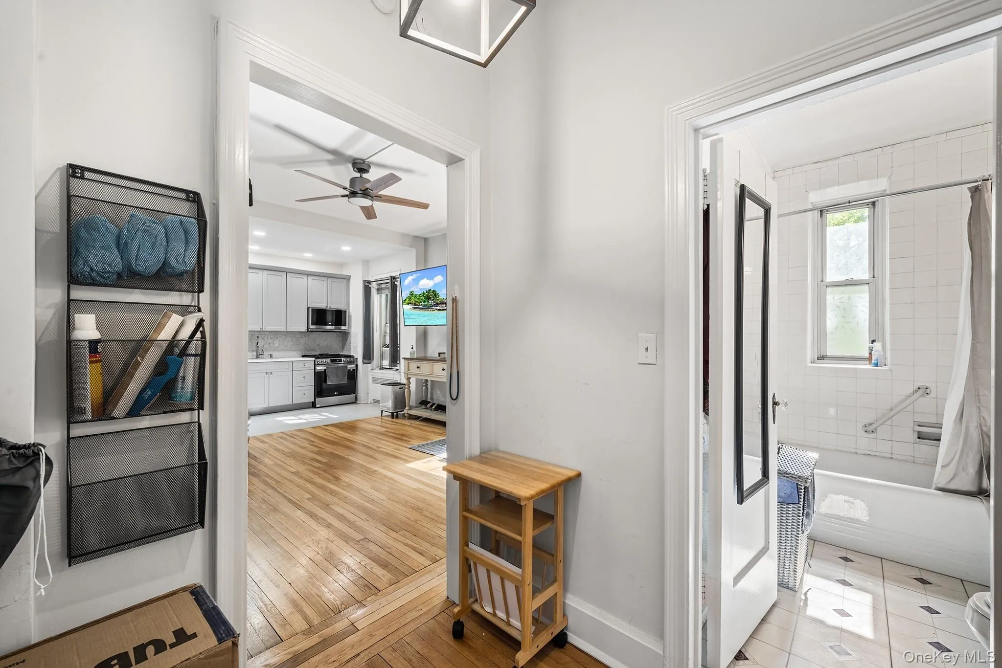 68-10 108th Street, New York, NY, 3 Rooms Rooms,1 BathroomBathrooms,Residential Sale,For Rent,108th,0,999480 68-10 108th Street, New York, NY, 3 Rooms Rooms,1 BathroomBathrooms,Residential Sale,For Rent,108th,0,999480